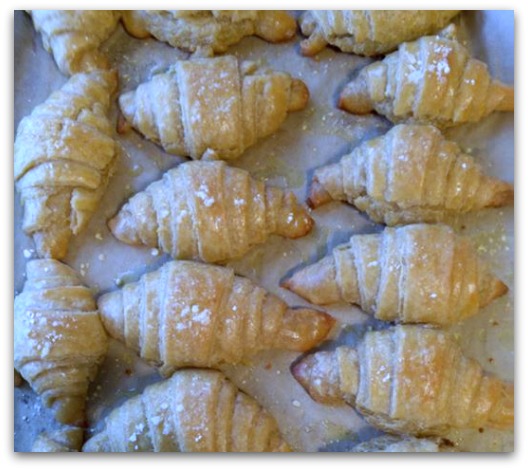 Just for fun, I added a sprinkle of sea salt and sucanot to the tops of these before I baked them.