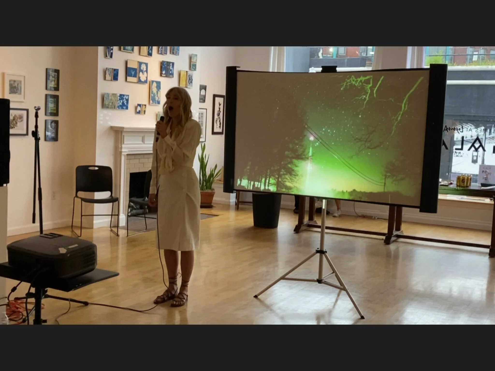 She Contains Multitudes 