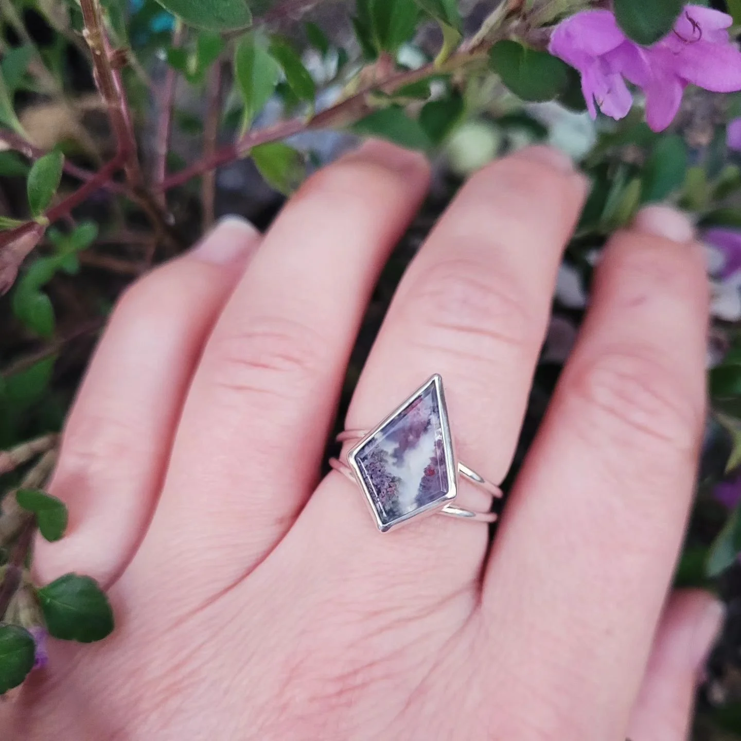 Phew! The last few weeks have passed by so fast. Being out of town for two weekends in a row makes me feel behind on work, but fullfulled with other things in life. I'm grateful to have the time and flexibility to make it happen.

This Saturday, we w