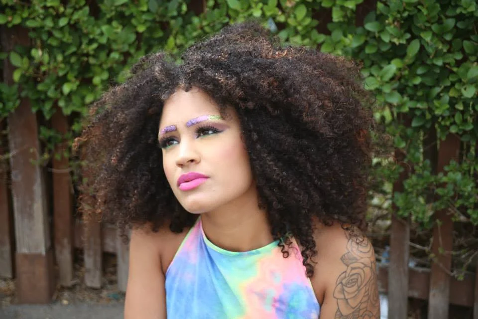 loren eyebrows.jpg