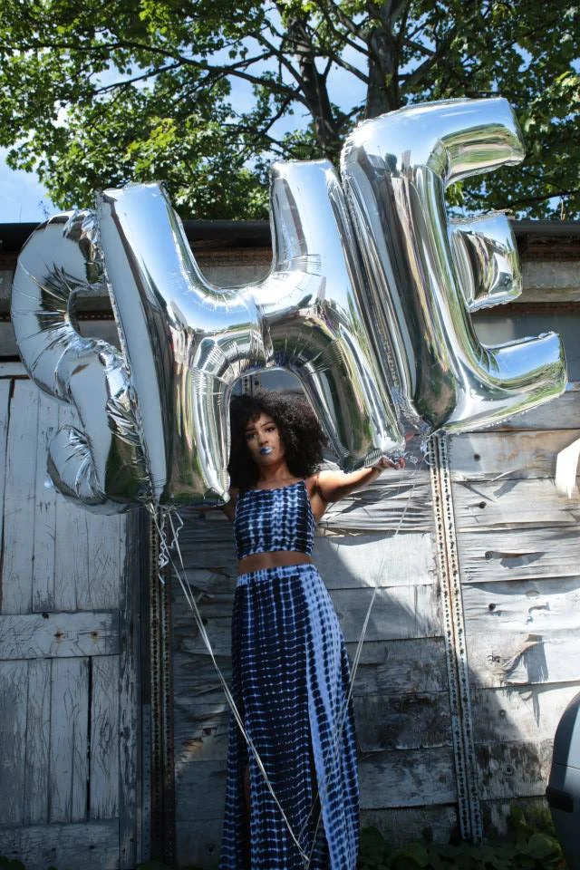 loren blue holding balloons 1.jpg