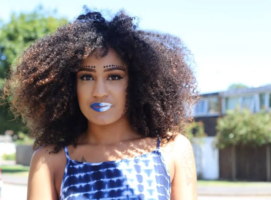 loren blue lipstck shot.jpg