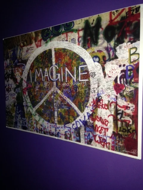 6 Ways to Decorate Your Dorm like a Hippie