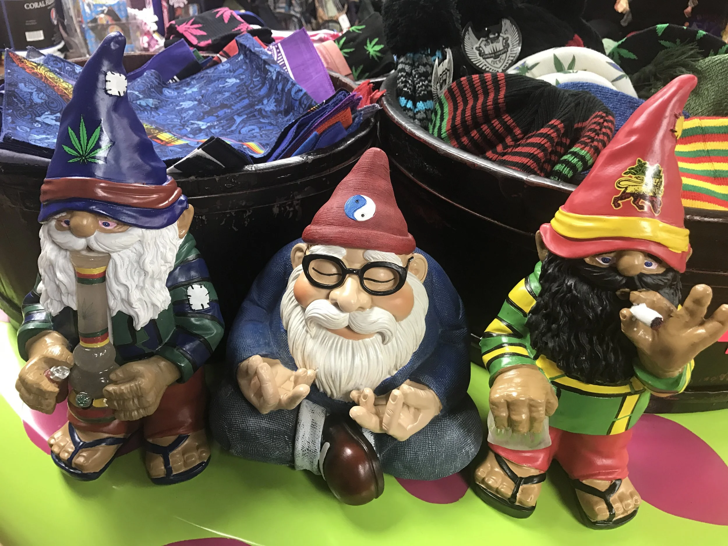Headshop Holiday Gift Guide