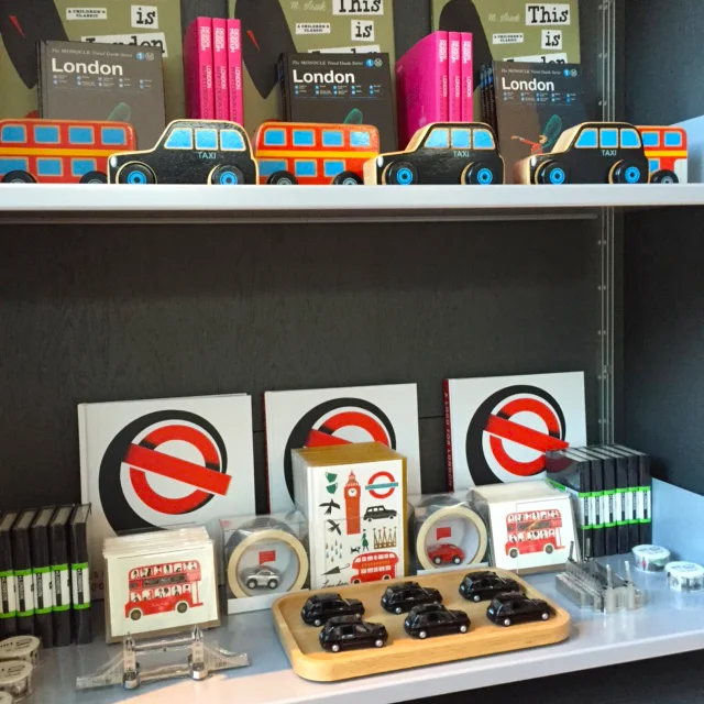 A very cool collection of London gifts, which could make a tourist out of any Londoner. 