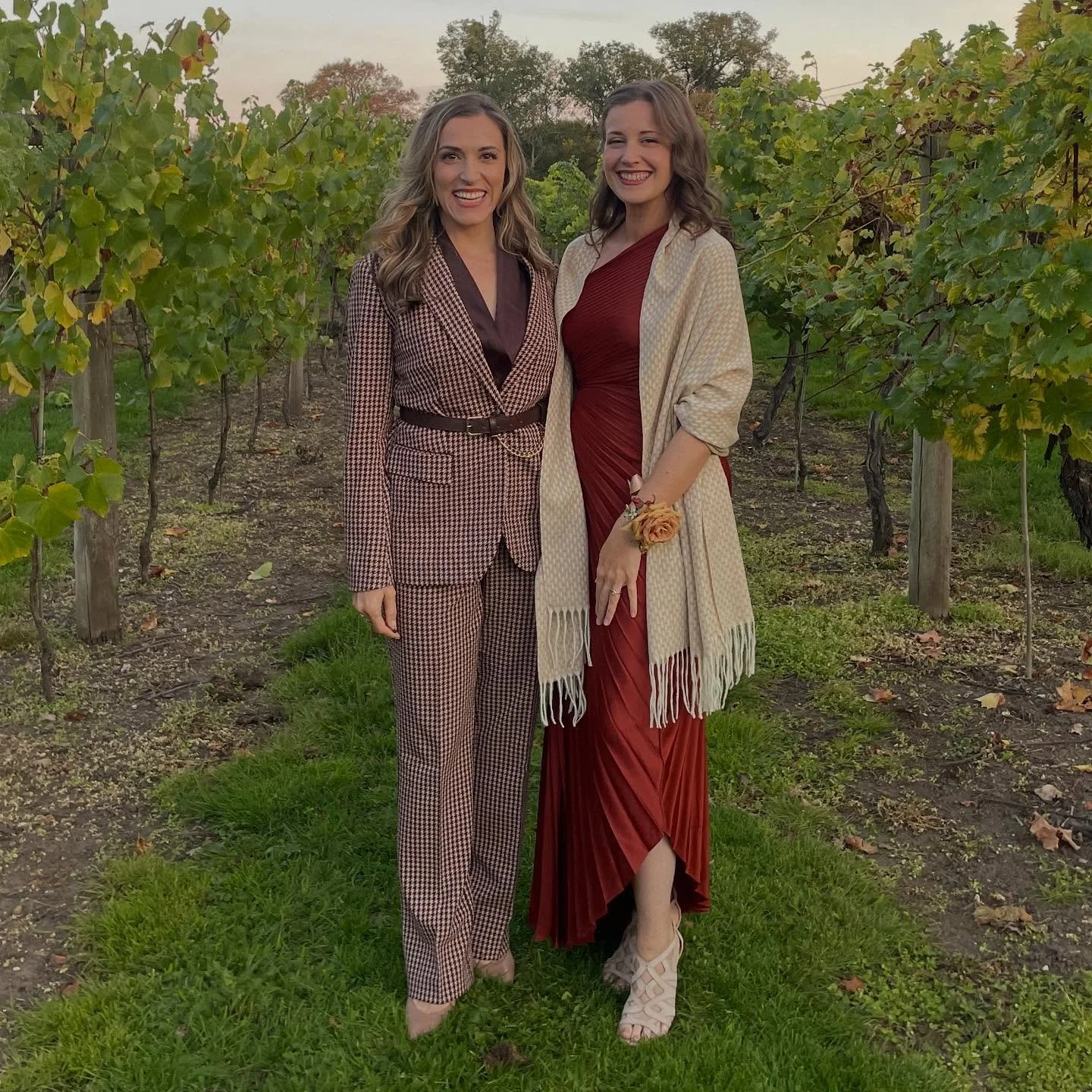 The most gorgeous day for the most gorgeous couple! Congrats @ceyorke and @natashaagnew 🧡💛