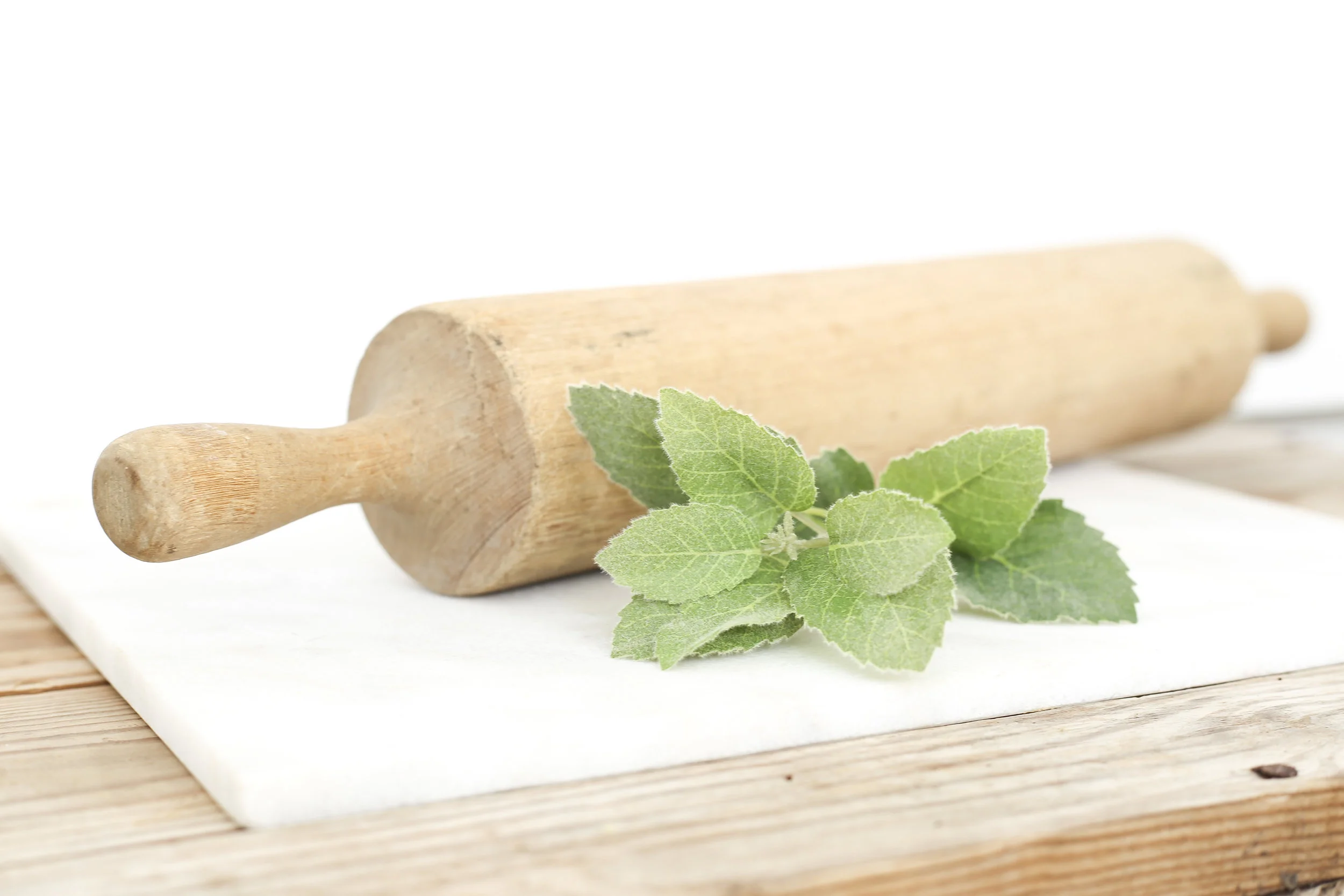 Weathered_Wooden_Rolling_Pin.jpg