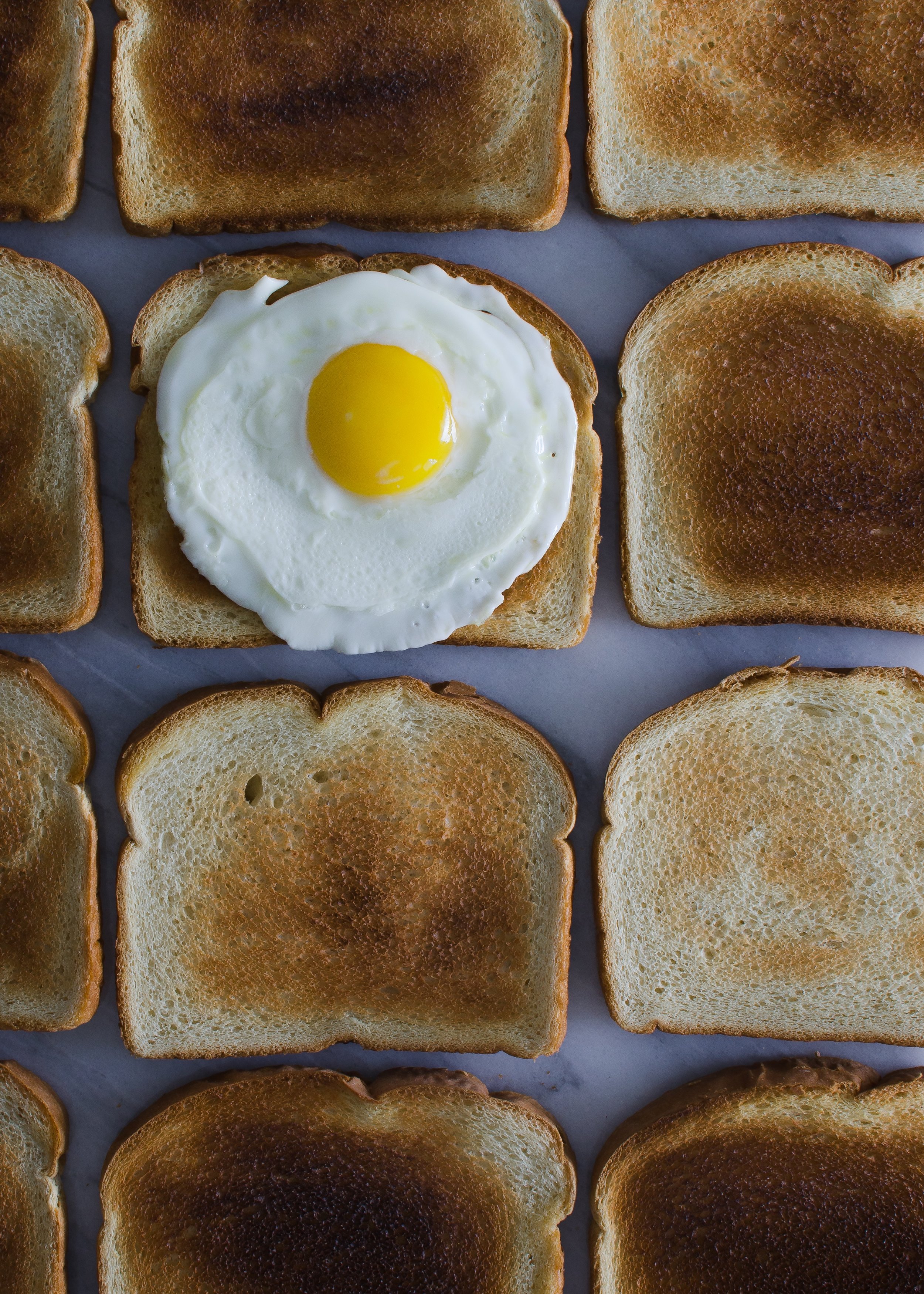 leti-kugler-287263 egg on toast.jpg