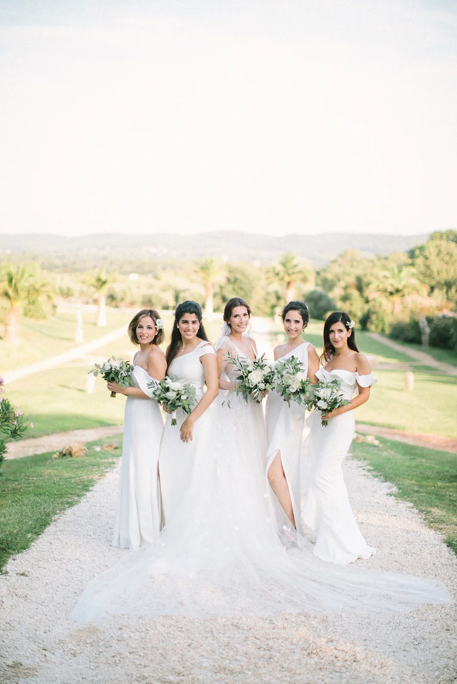 saya-photography-wedding-photographer-provence-chateau-de-robernier-101.jpg