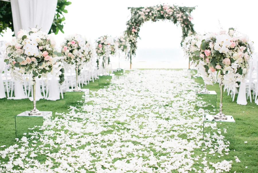 saya-photography-blush-wedding-romantic-sophisticated-beach-villa-satis-phuket-56.jpg