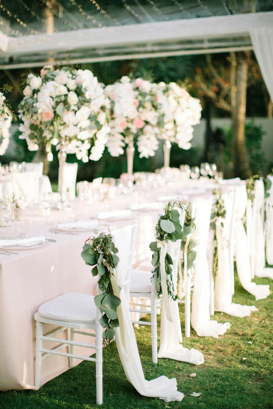 saya-photography-blush-wedding-romantic-sophisticated-beach-villa-satis-phuket-113.jpg