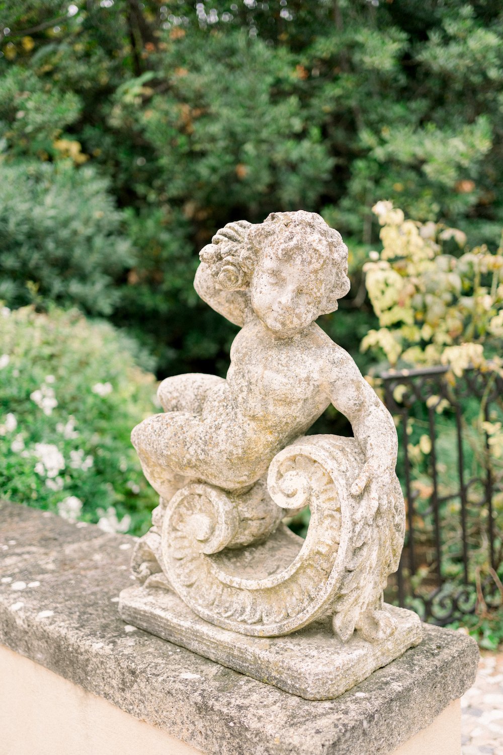 Saya_Photography_Wedding_Kareena_Mike_Chateau_de_Sannes_Provence_173.jpg