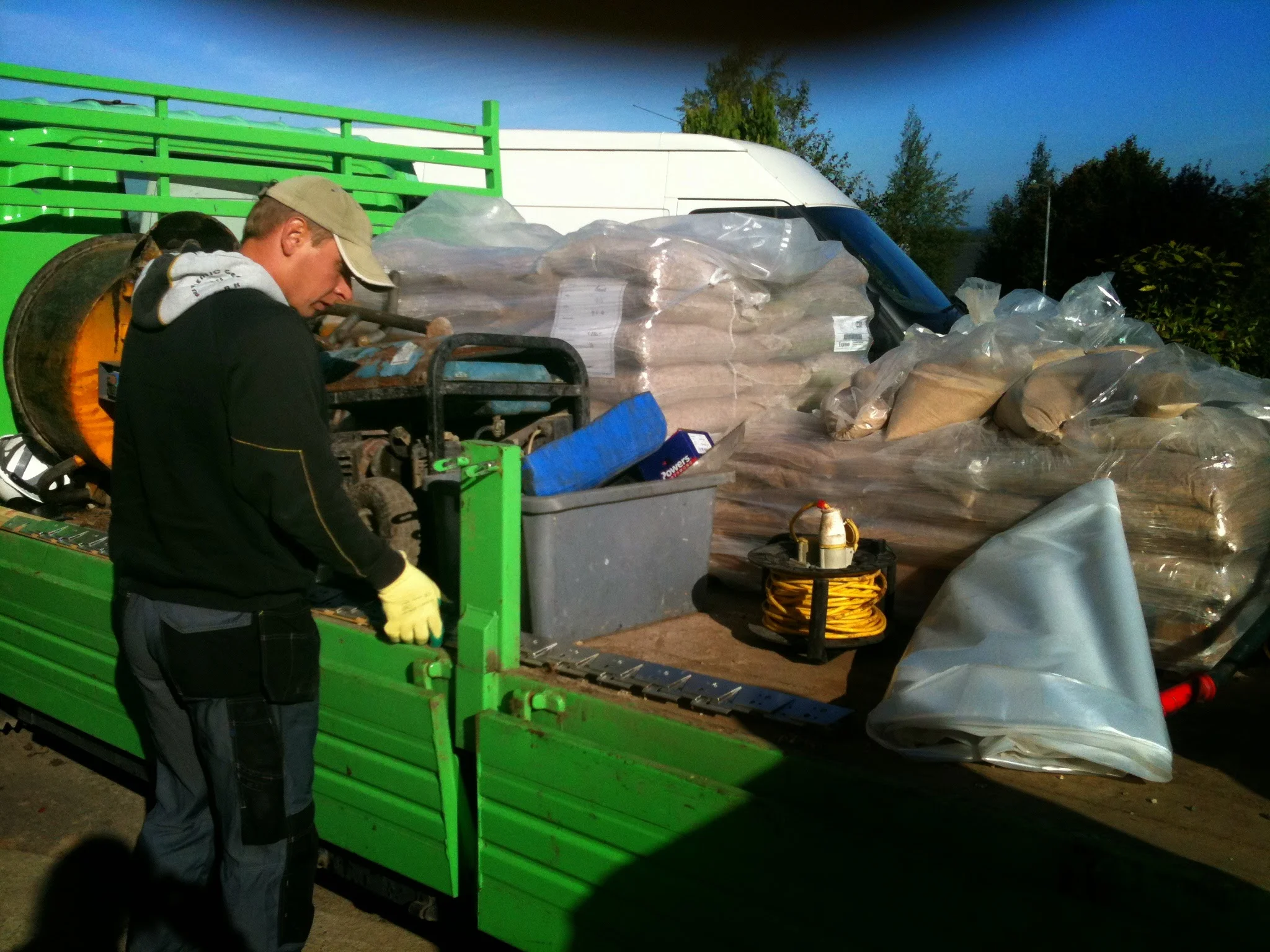 mixing for resin bonded surface.JPG