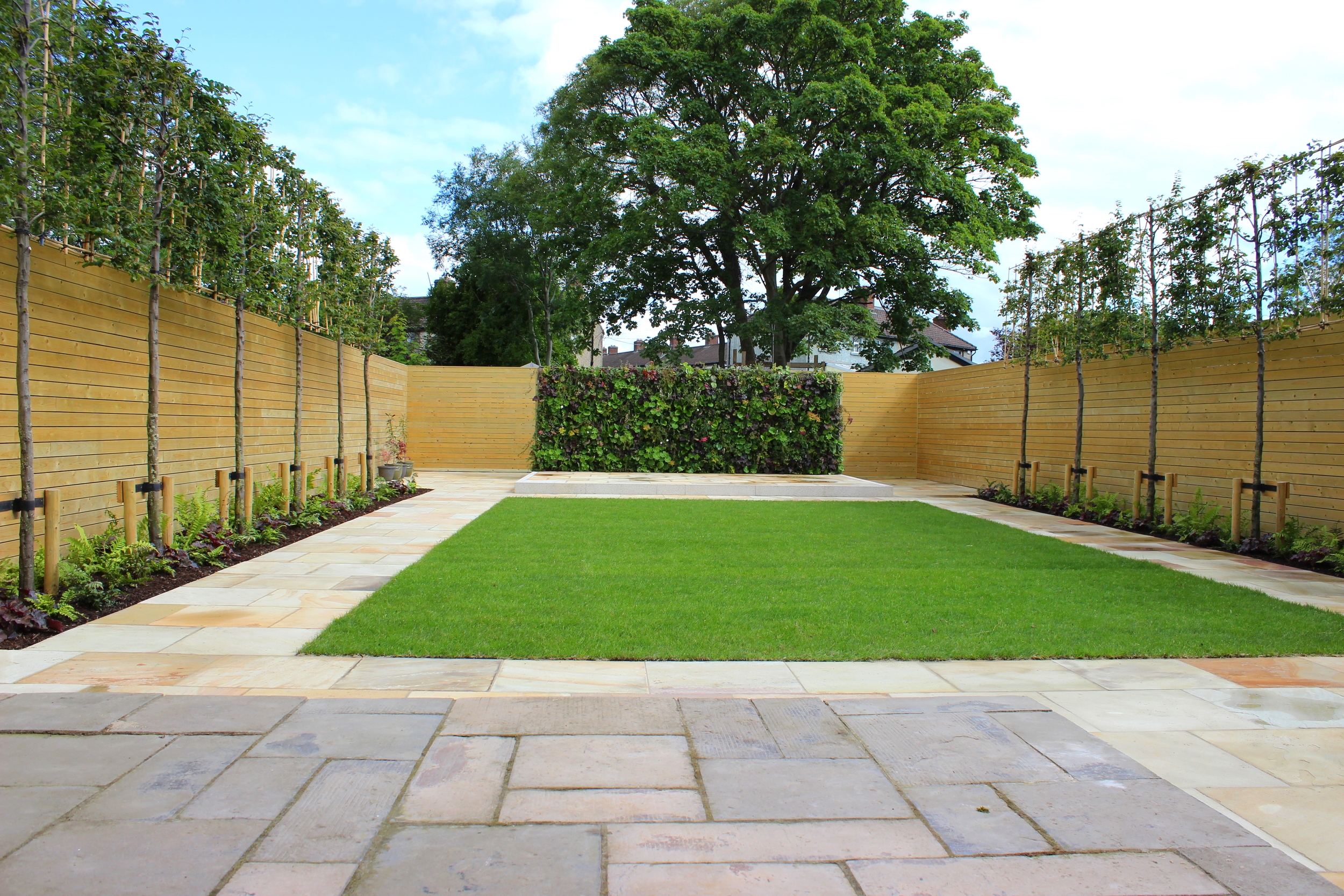 Living Green Wall Design