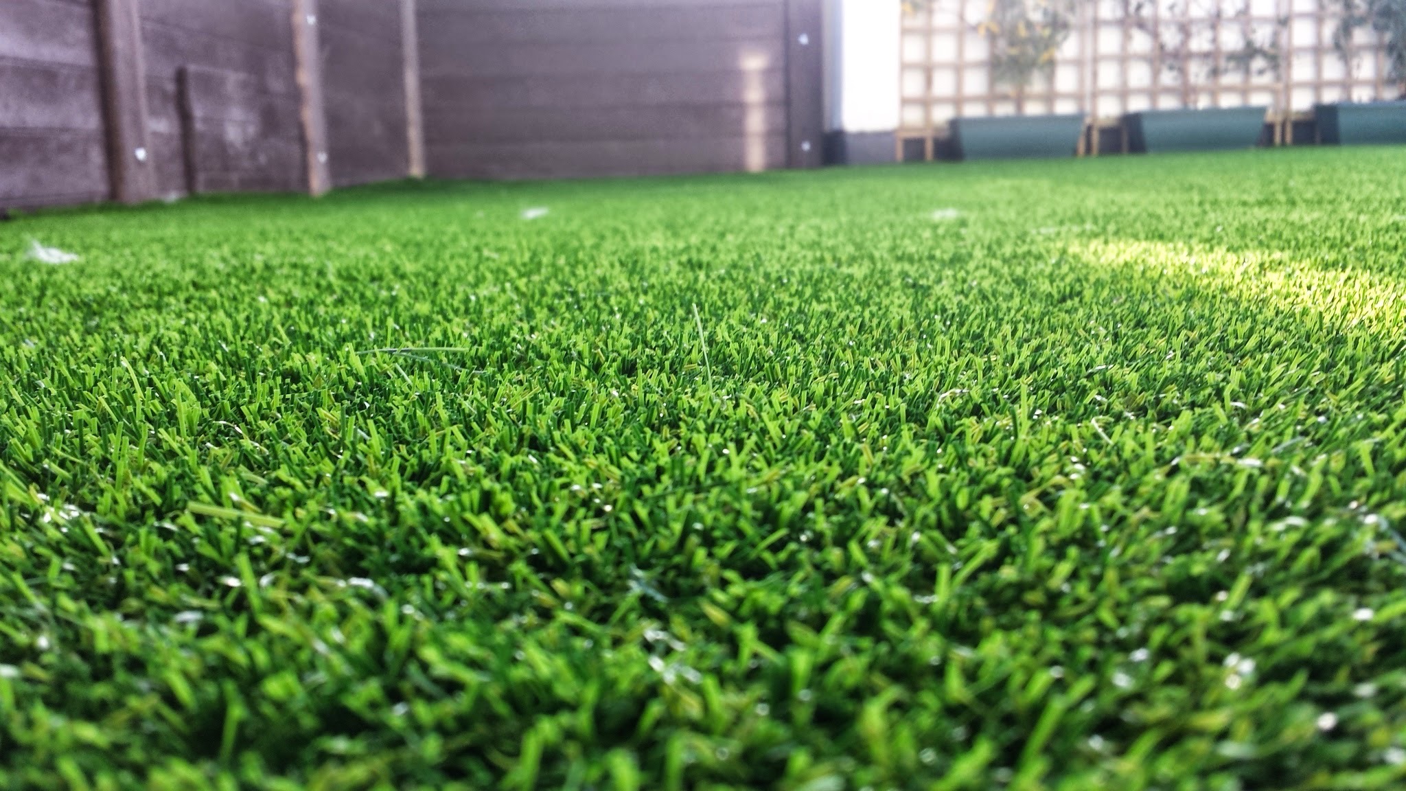 artificial grass balcony.jpg