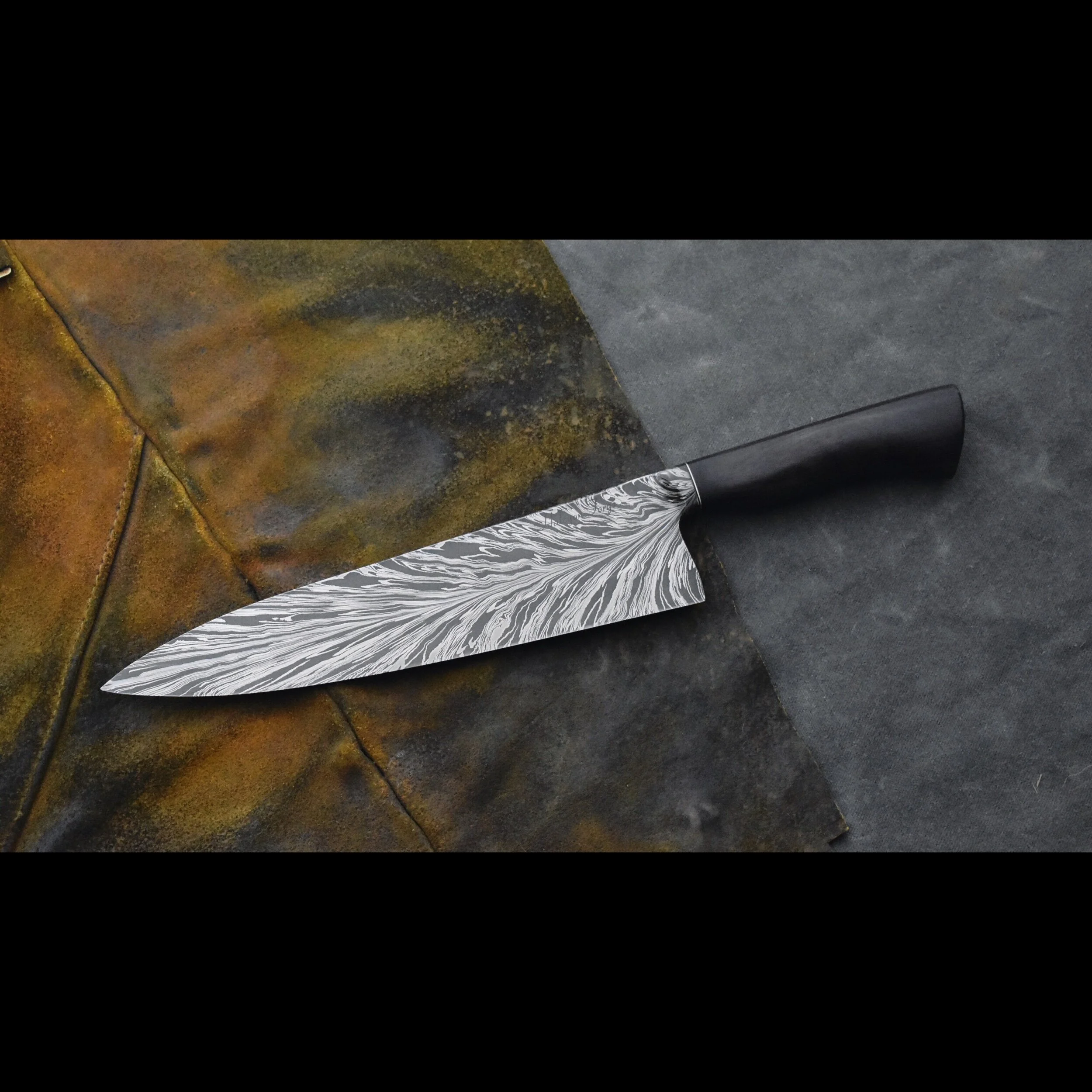 09C920D9-FE89-40E5-8FDB-CFA0BBA30D1B