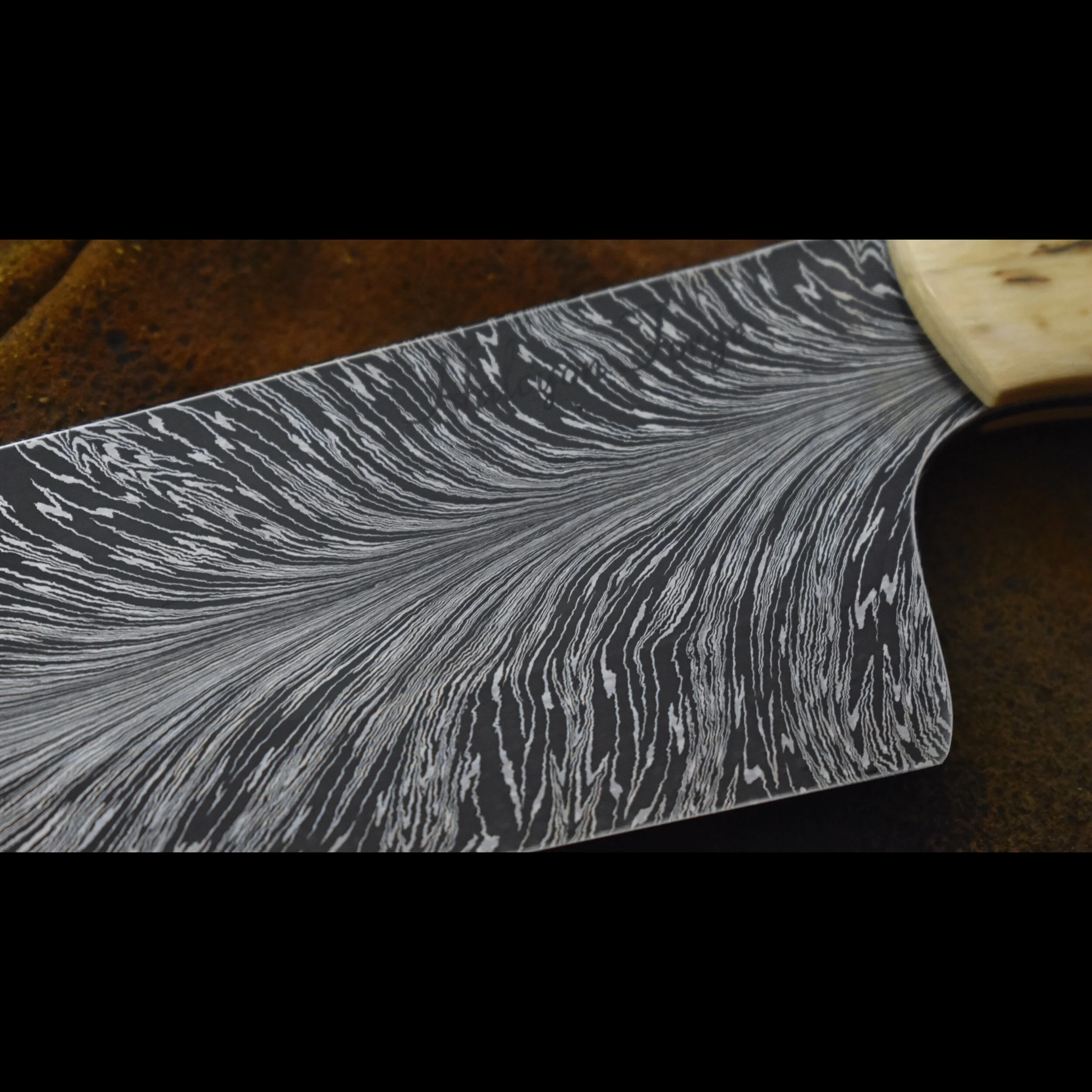 36026F05-FD1C-4738-875E-58A01A67E78D