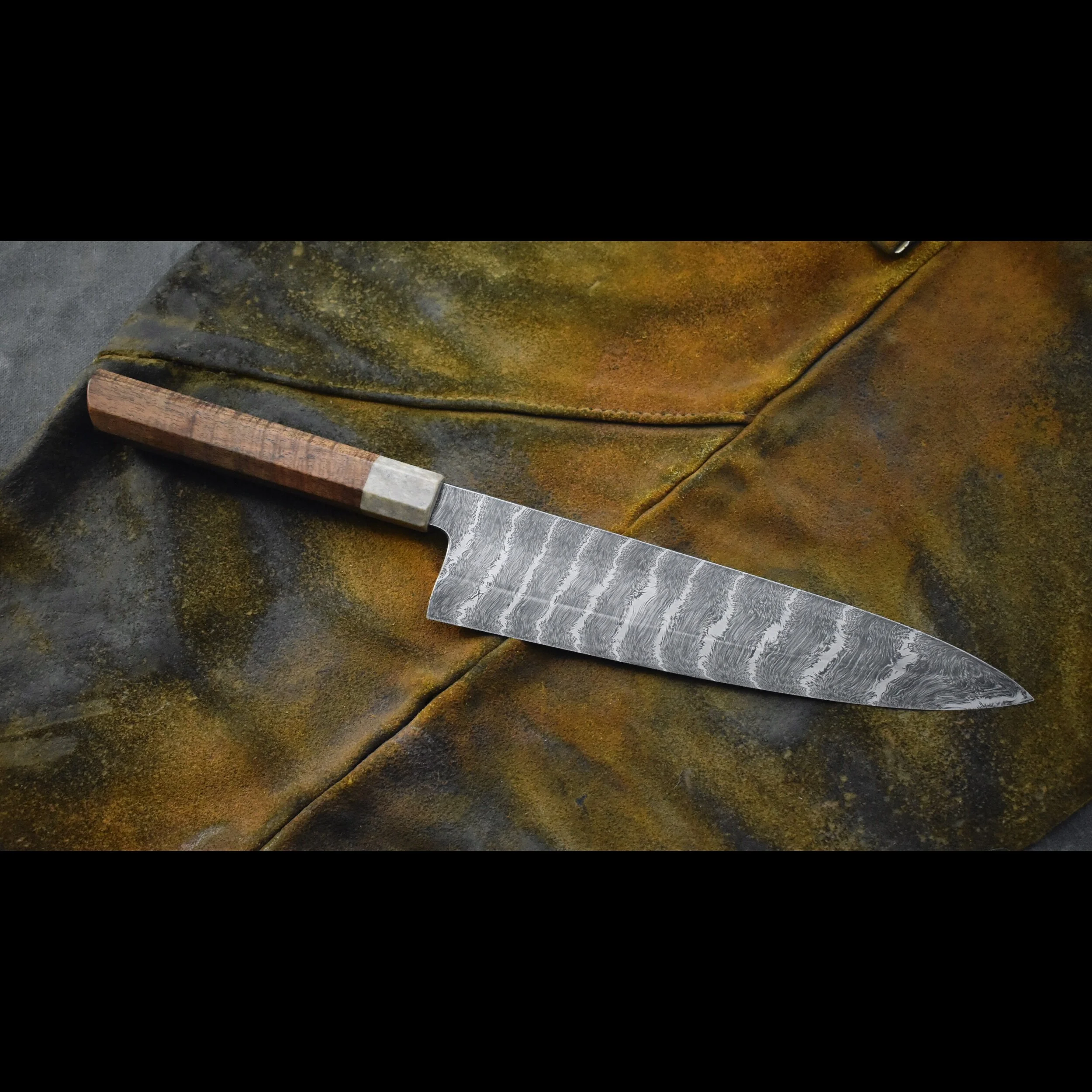 E1D3FF70-4985-4531-8C9B-8BCC3D2EB0E1