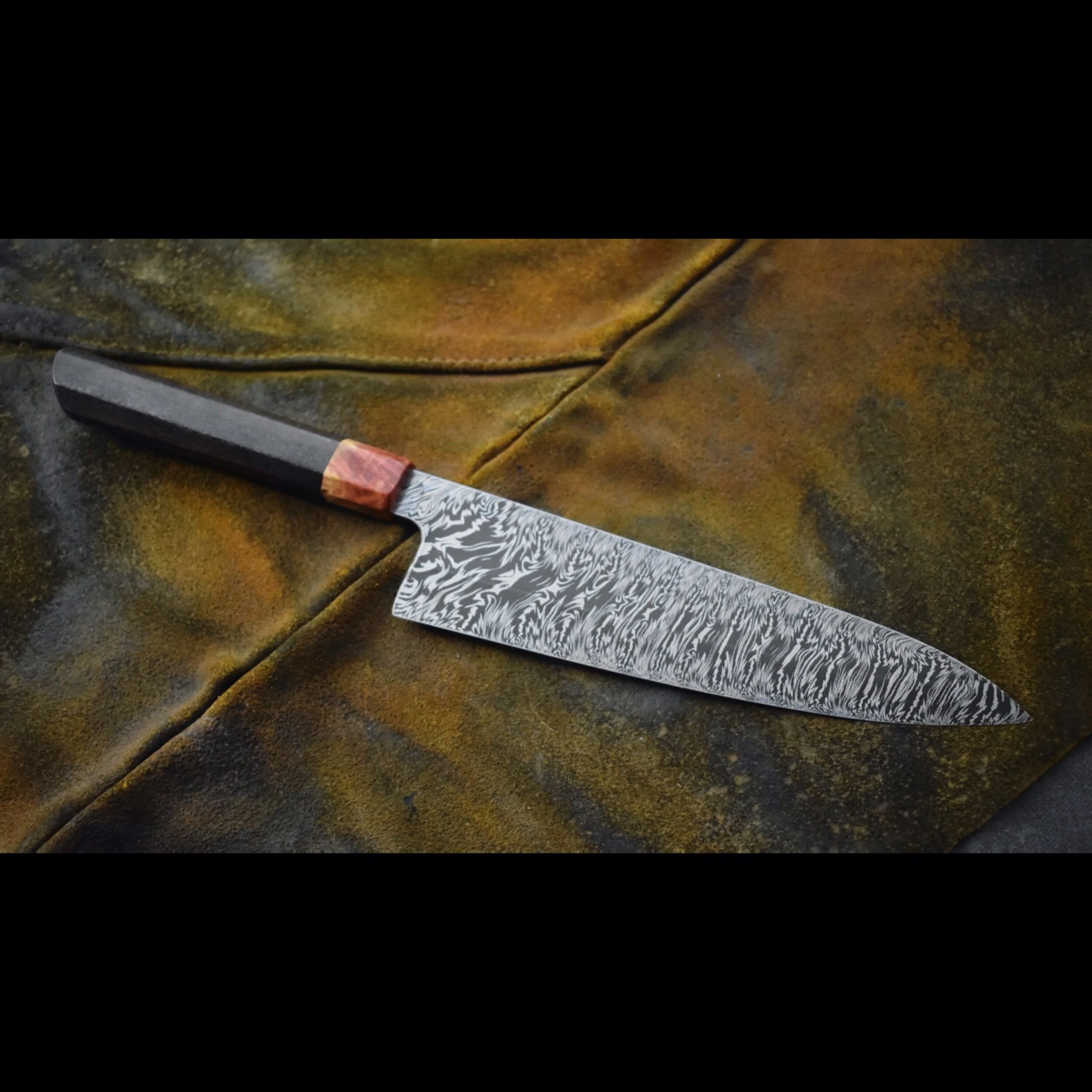 09957A05-D5F0-4EE7-A301-E7DB438F8722