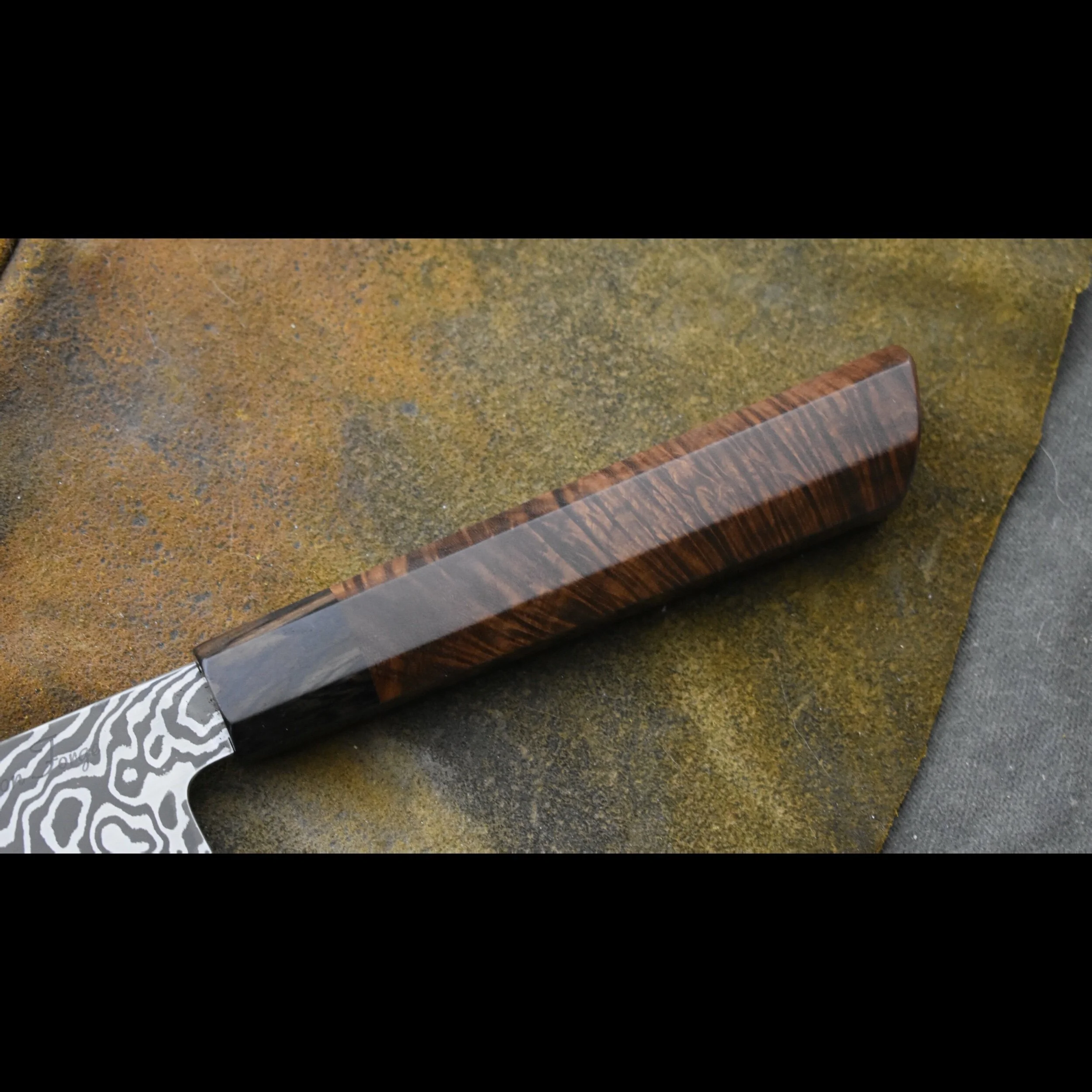 687B8191-5F9E-430E-A0C6-4CBEB52F5A5D