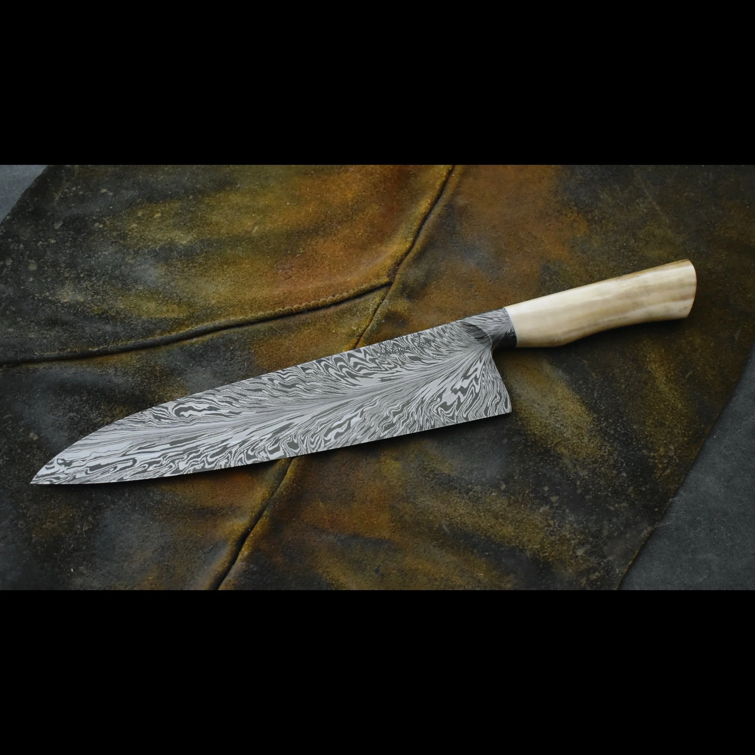 36176964-7247-4D0B-B90D-44908732ADE9