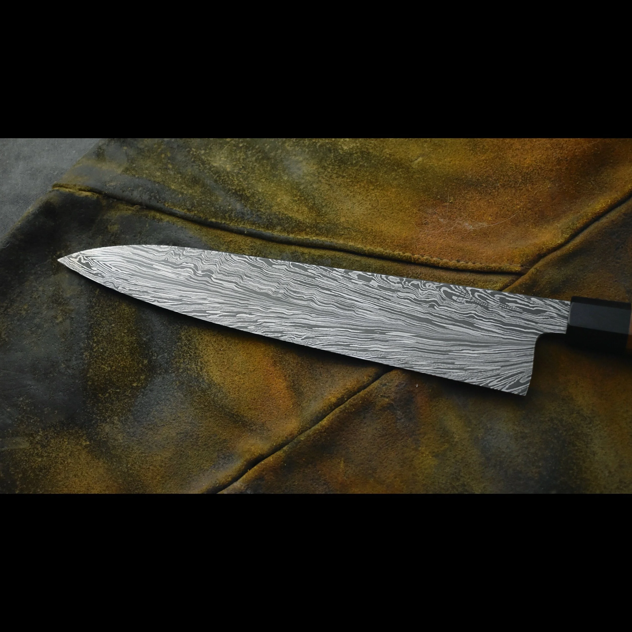 7BB26AC7-3886-42BF-90C3-2FDD3F28EE94