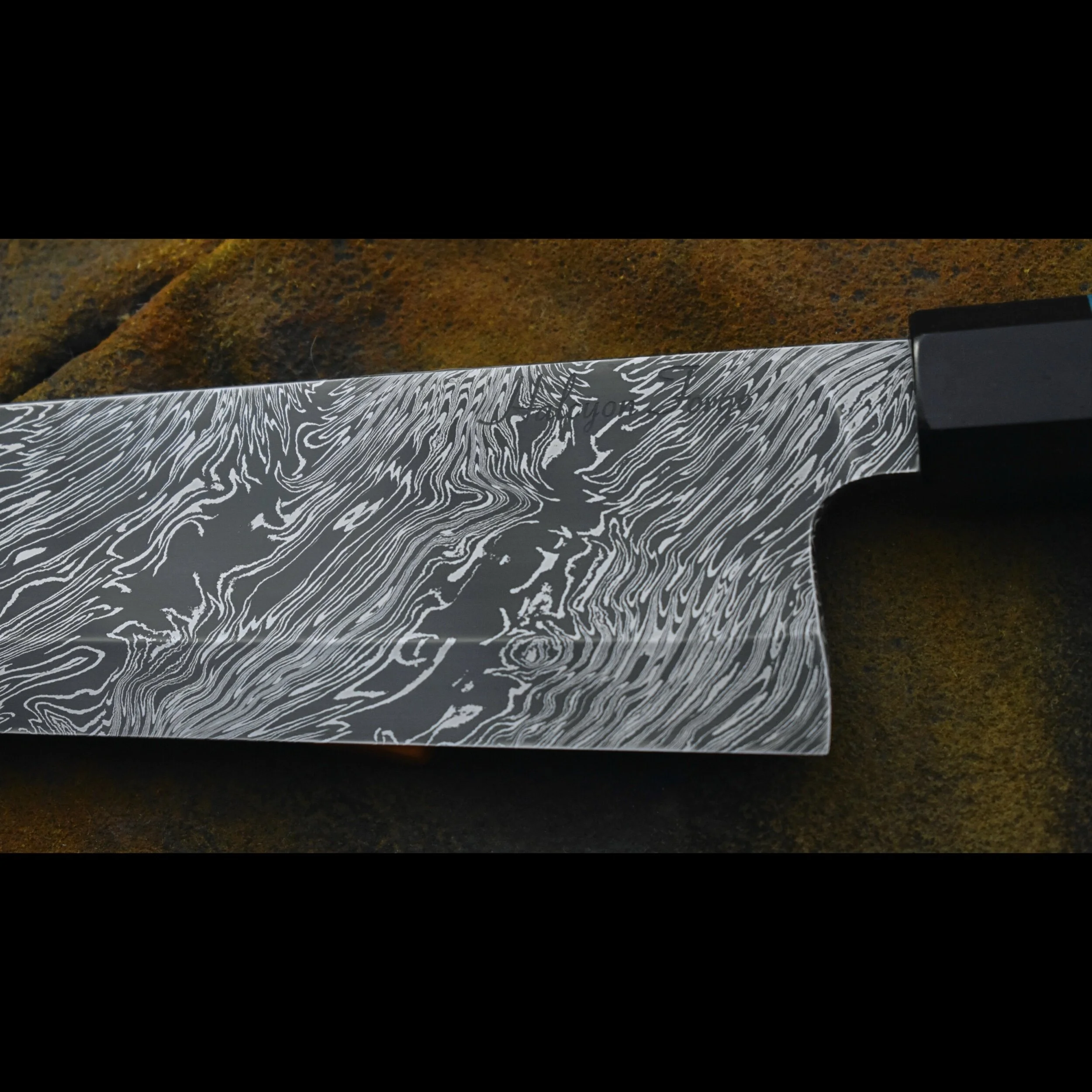 1584EA4A-BA68-4E2B-B9F8-17BD988C8E2E