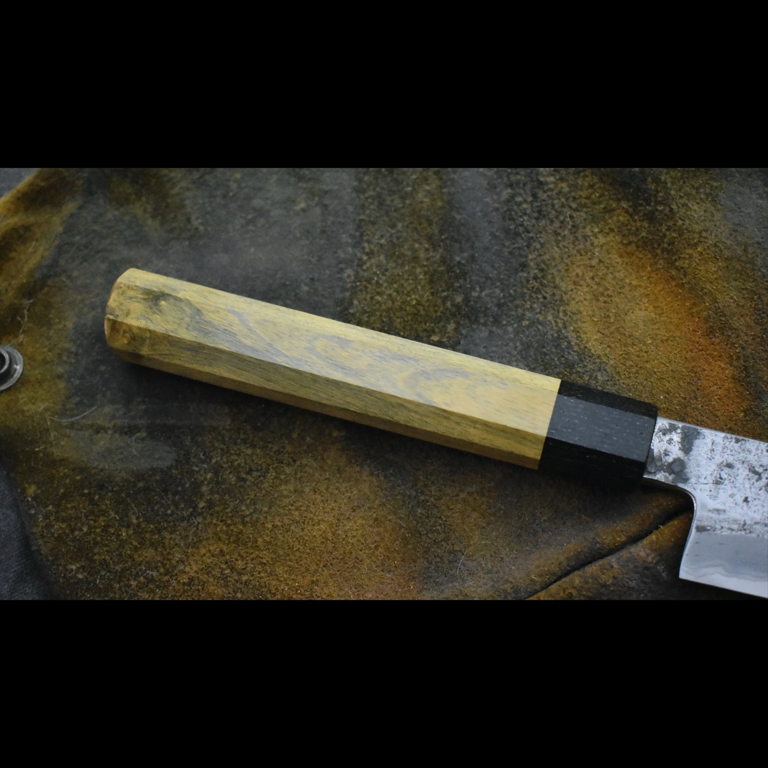 9562A9A9-6514-46A3-863E-D75433063AAC