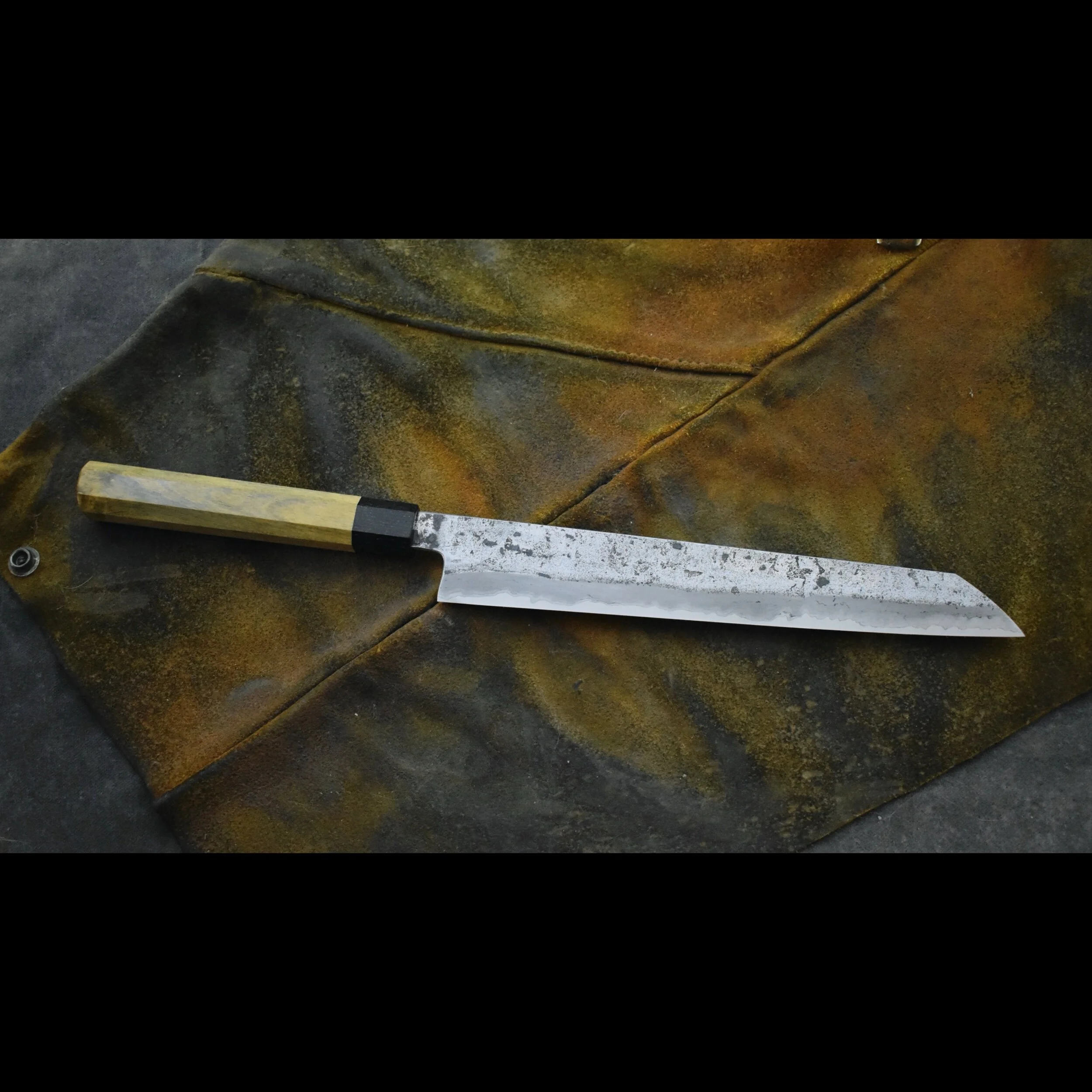 8EEE59F8-D6F6-4569-BBCD-58E2E350BEB9