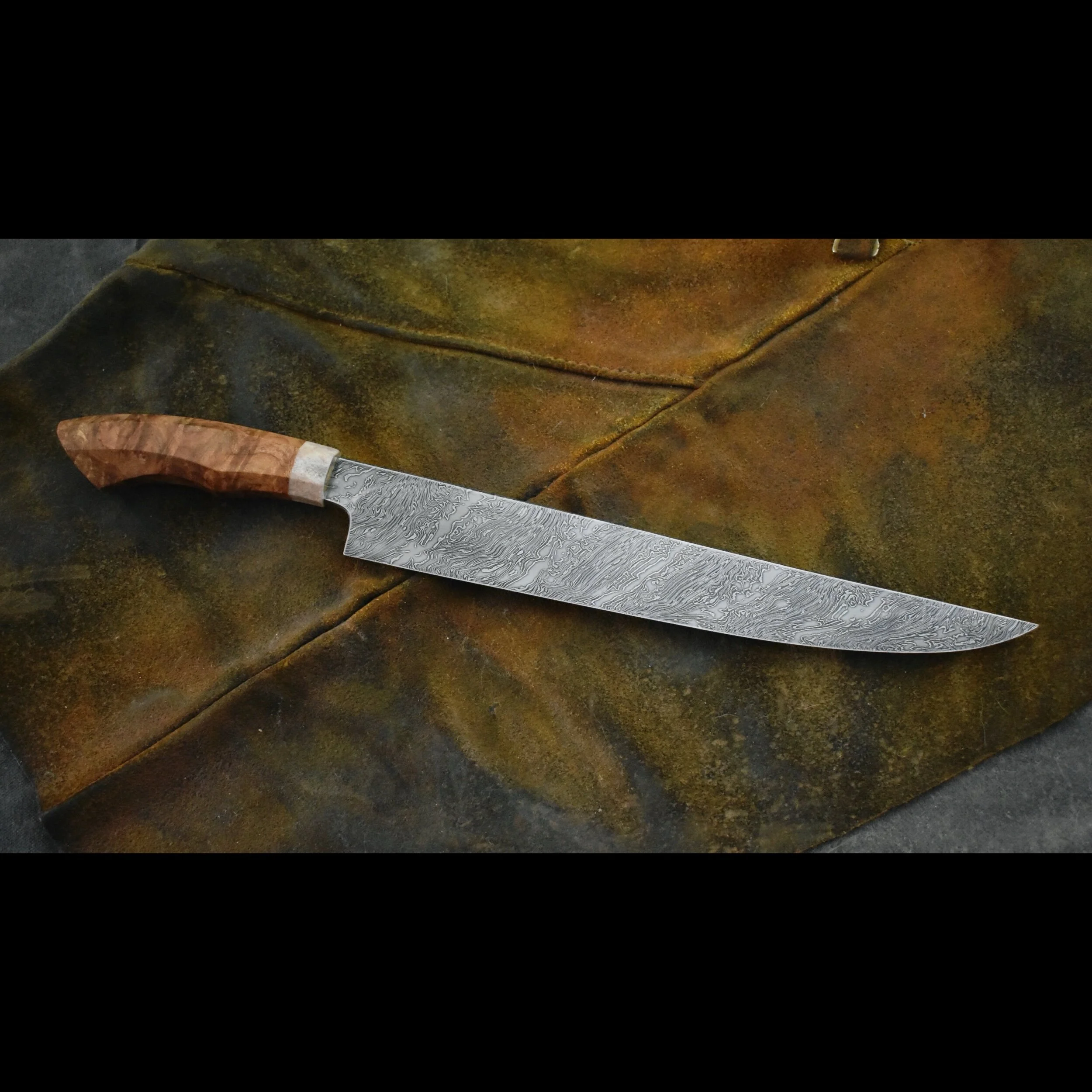 24D200B9-AC99-4566-B4C8-60D9712DCDF0