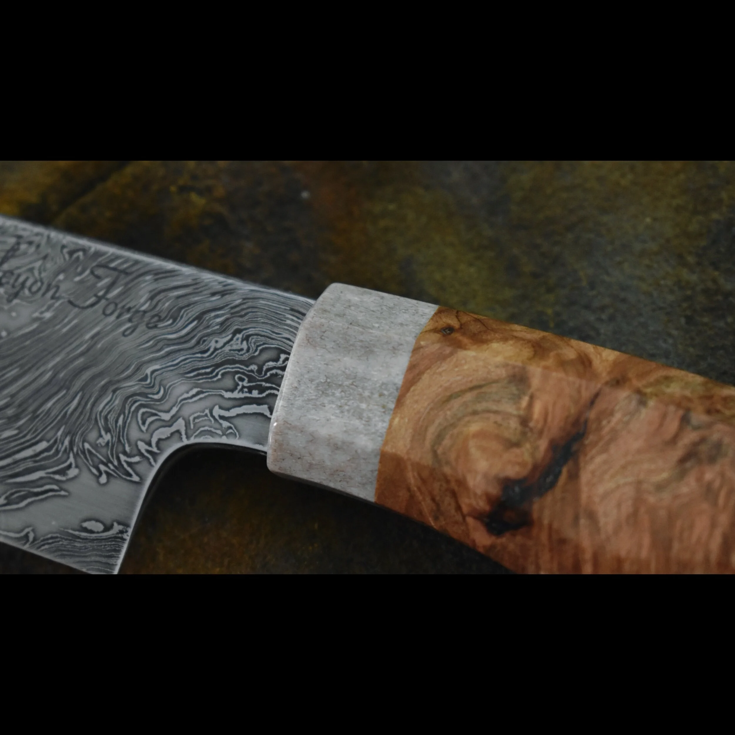 57B85D8E-F98E-4652-AF89-82AF2C5632D4