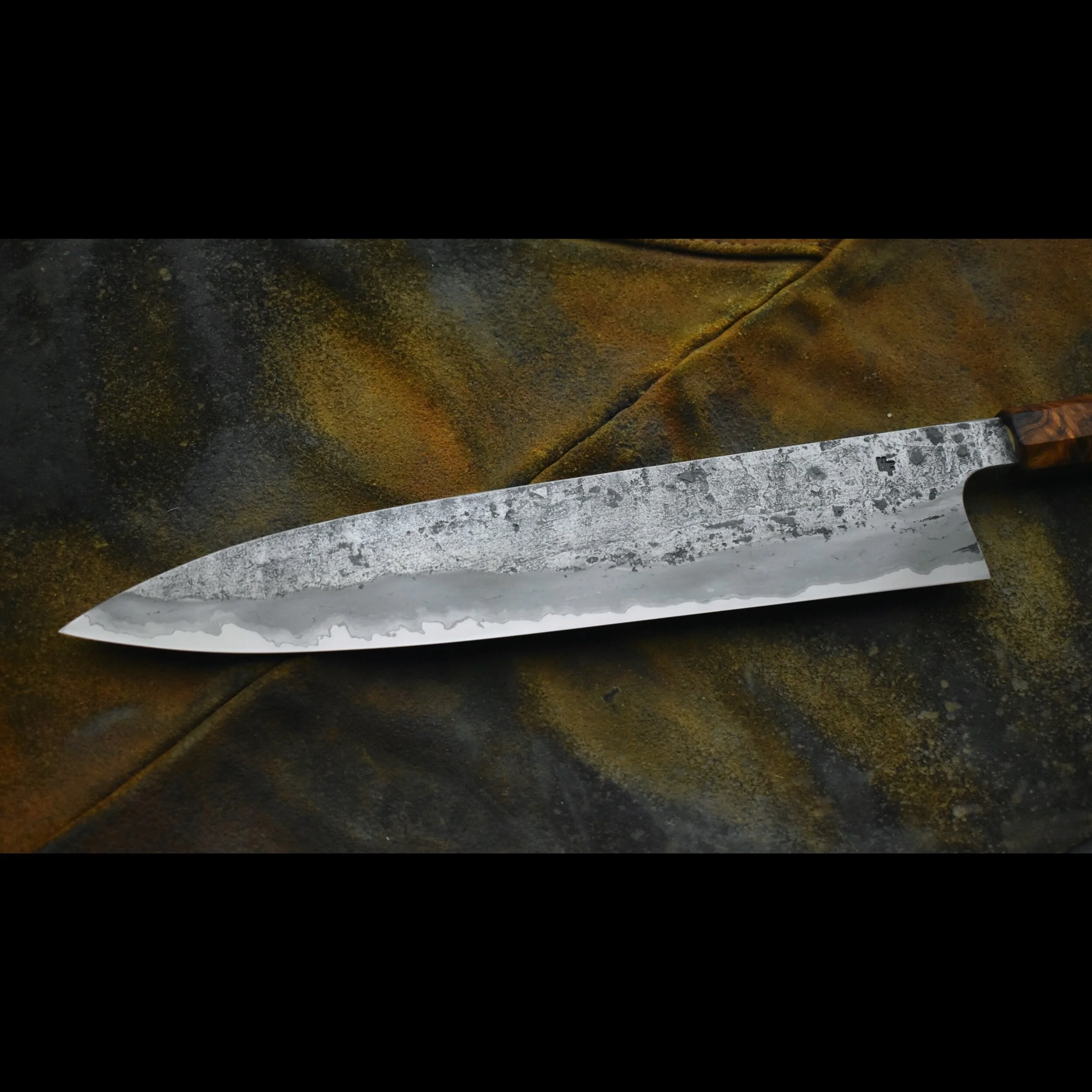 EFFE8498-512D-47E7-962A-E96928F06F98