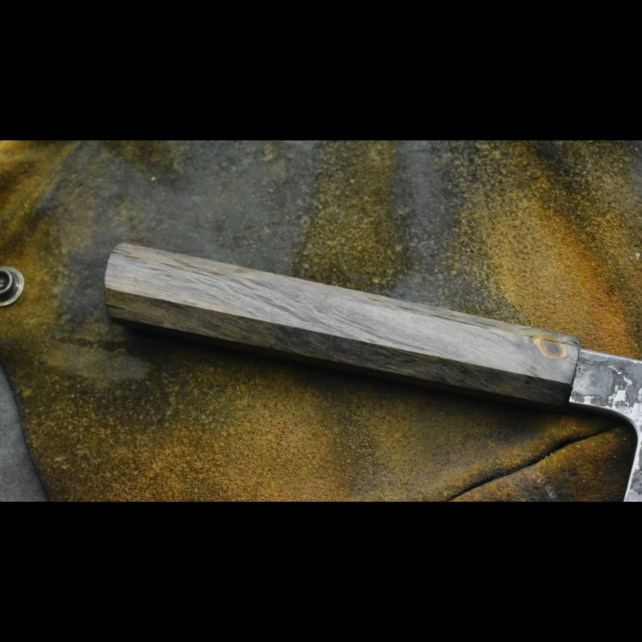 4B2B053F-8C91-4AC1-A321-4303C8CF1E6C