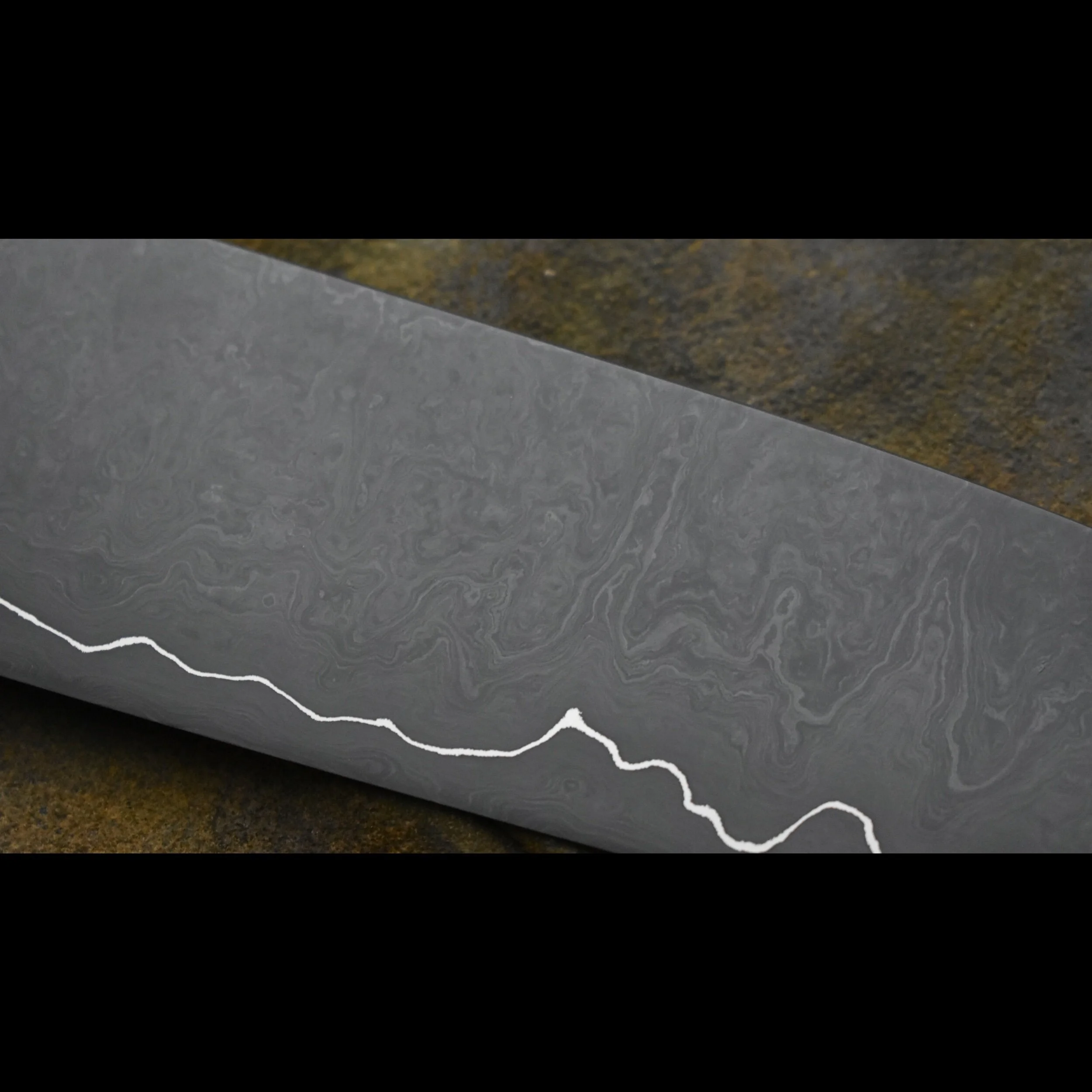 9DC61760-C56E-457C-AF73-577E37106027