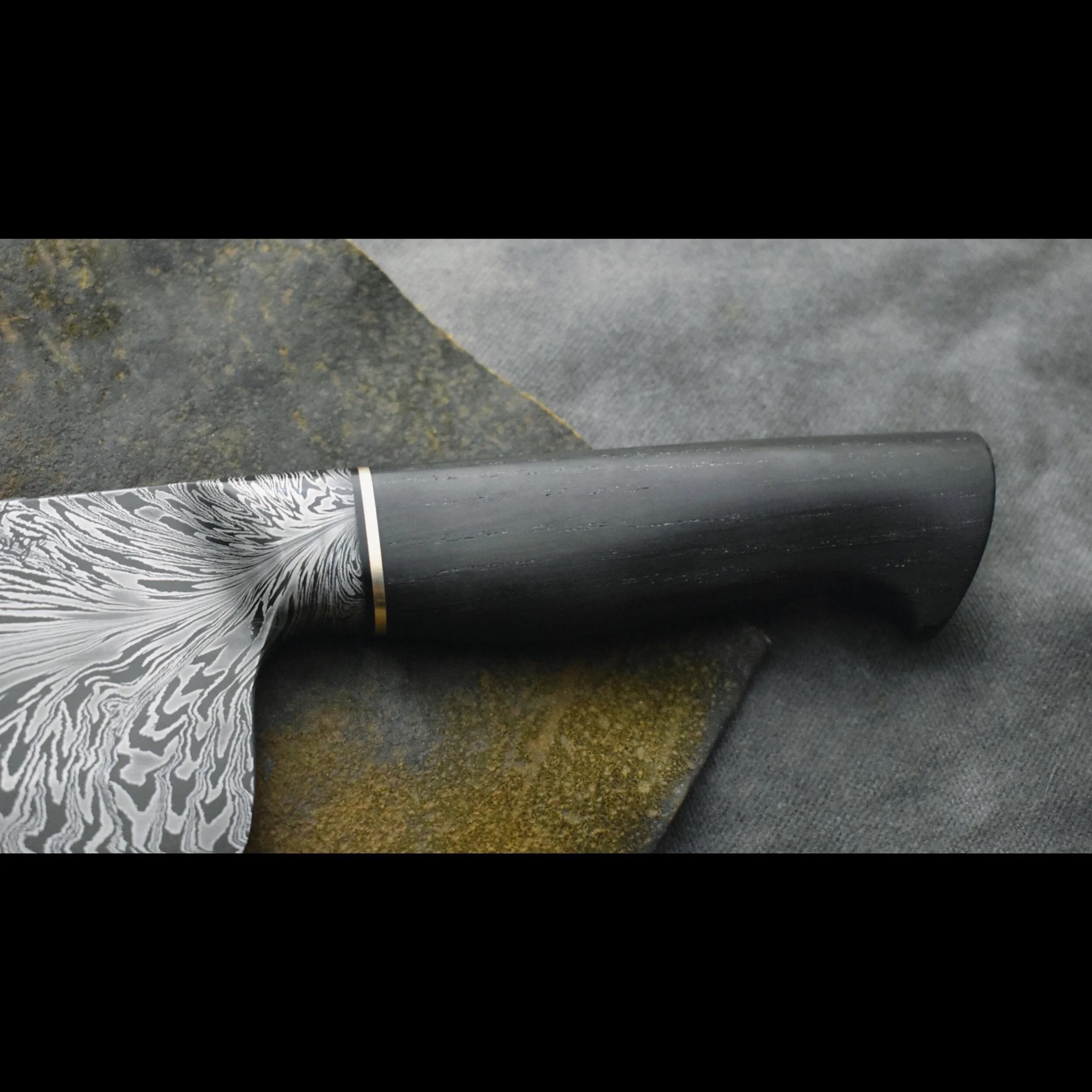 EA58B074-1753-4226-8AF3-D0E3C1B927C6