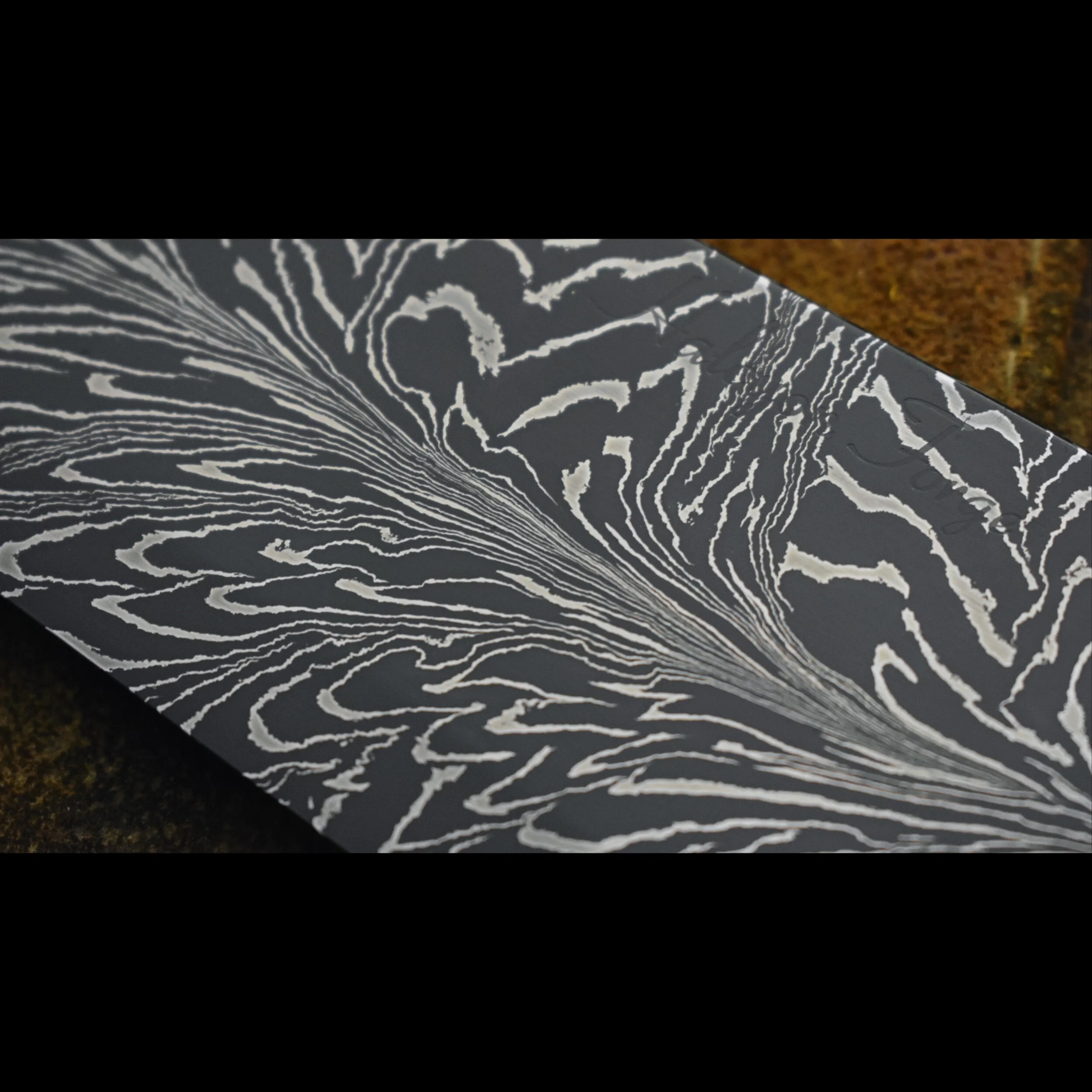 1085A692-0D90-4139-8DD5-A663F327D4BA