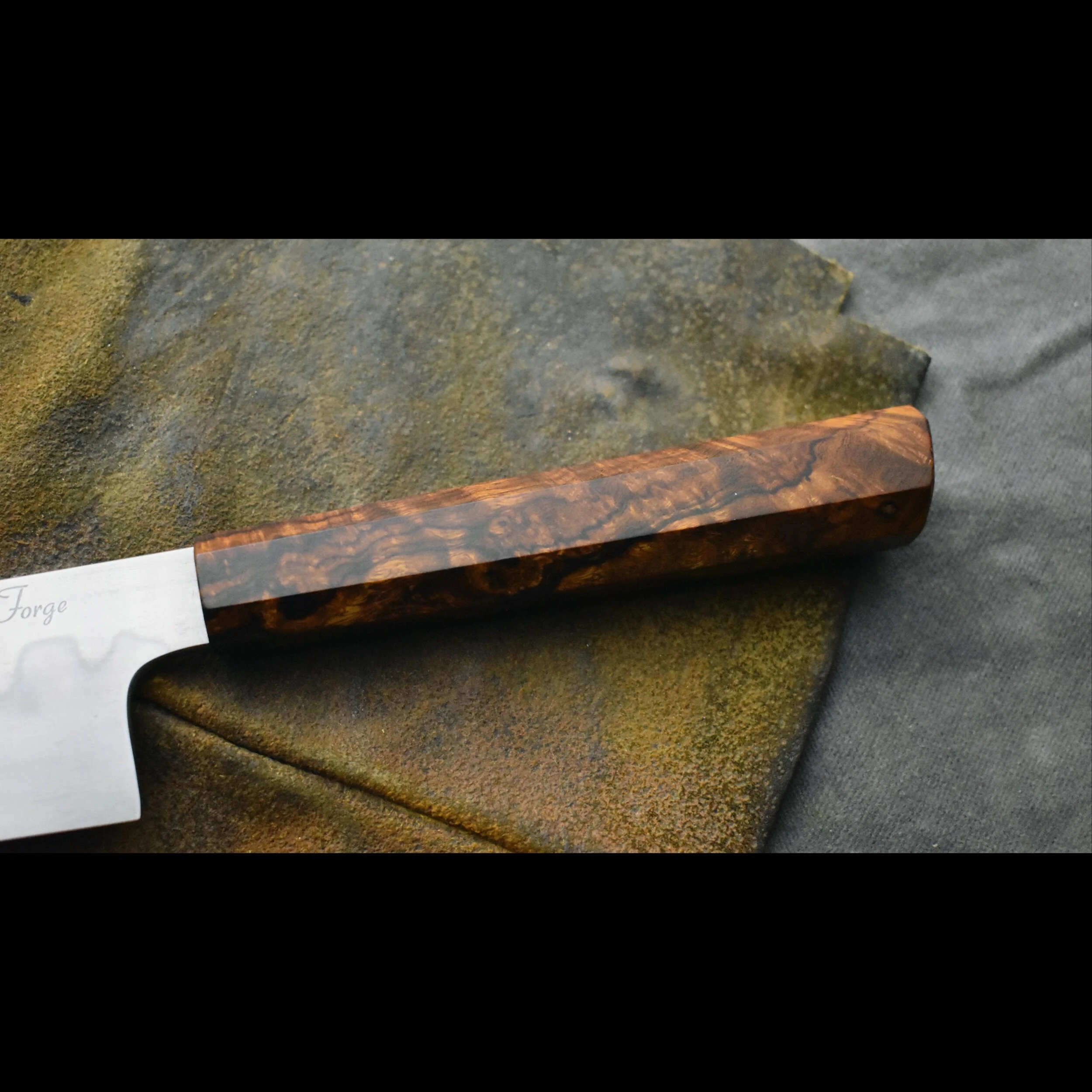 9BEFC93A-DBBE-4D27-B9E1-8A14C60131E0