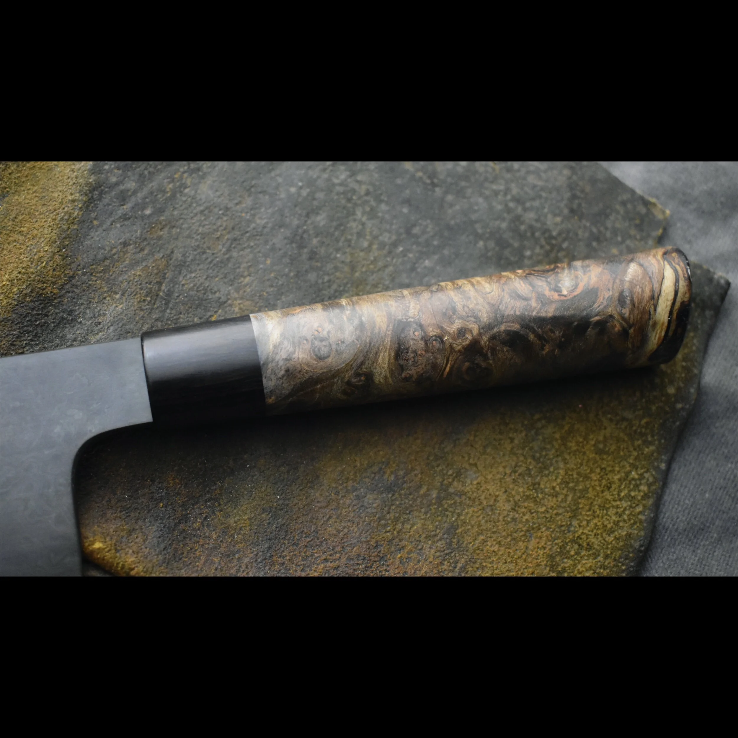 A8D9DF90-39A0-440B-80C5-68004A3B2575