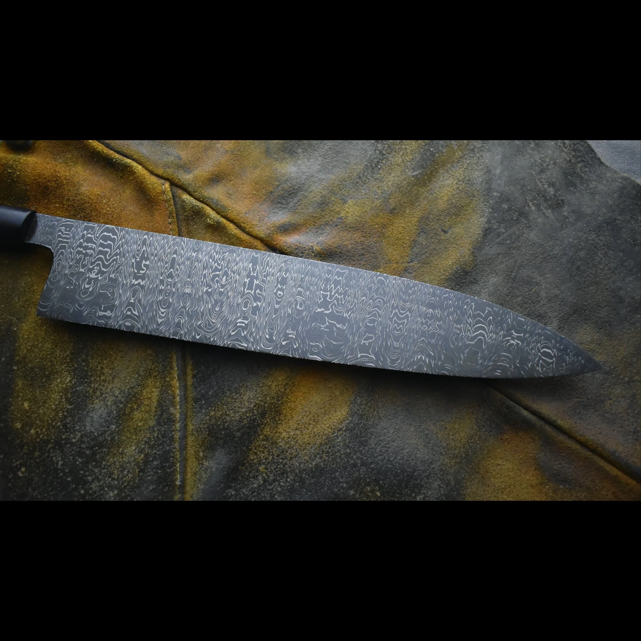 A6E698C5-3370-441C-977C-96DF4A471908