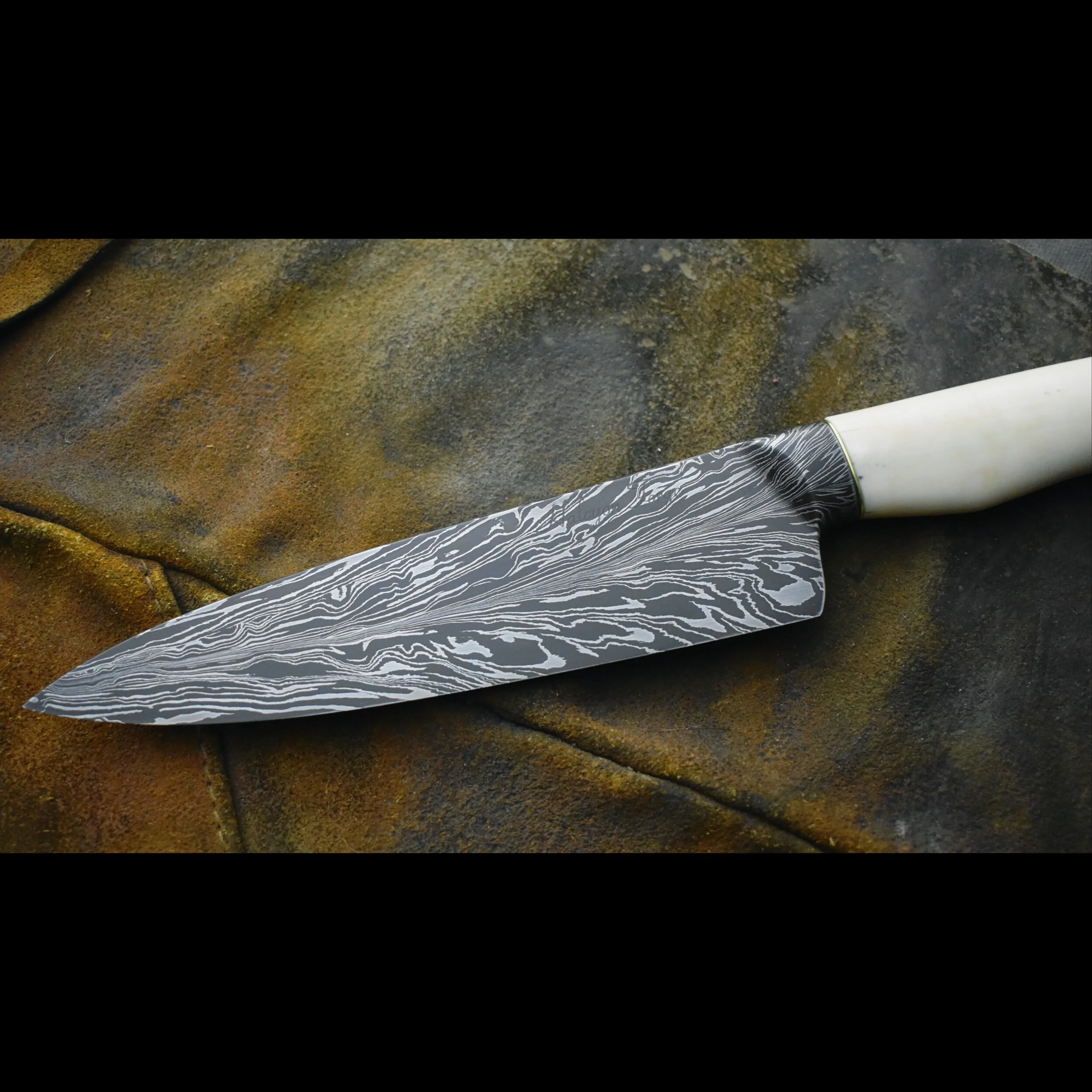 461B9886-ABCB-4B7E-9358-239B755A0A3B