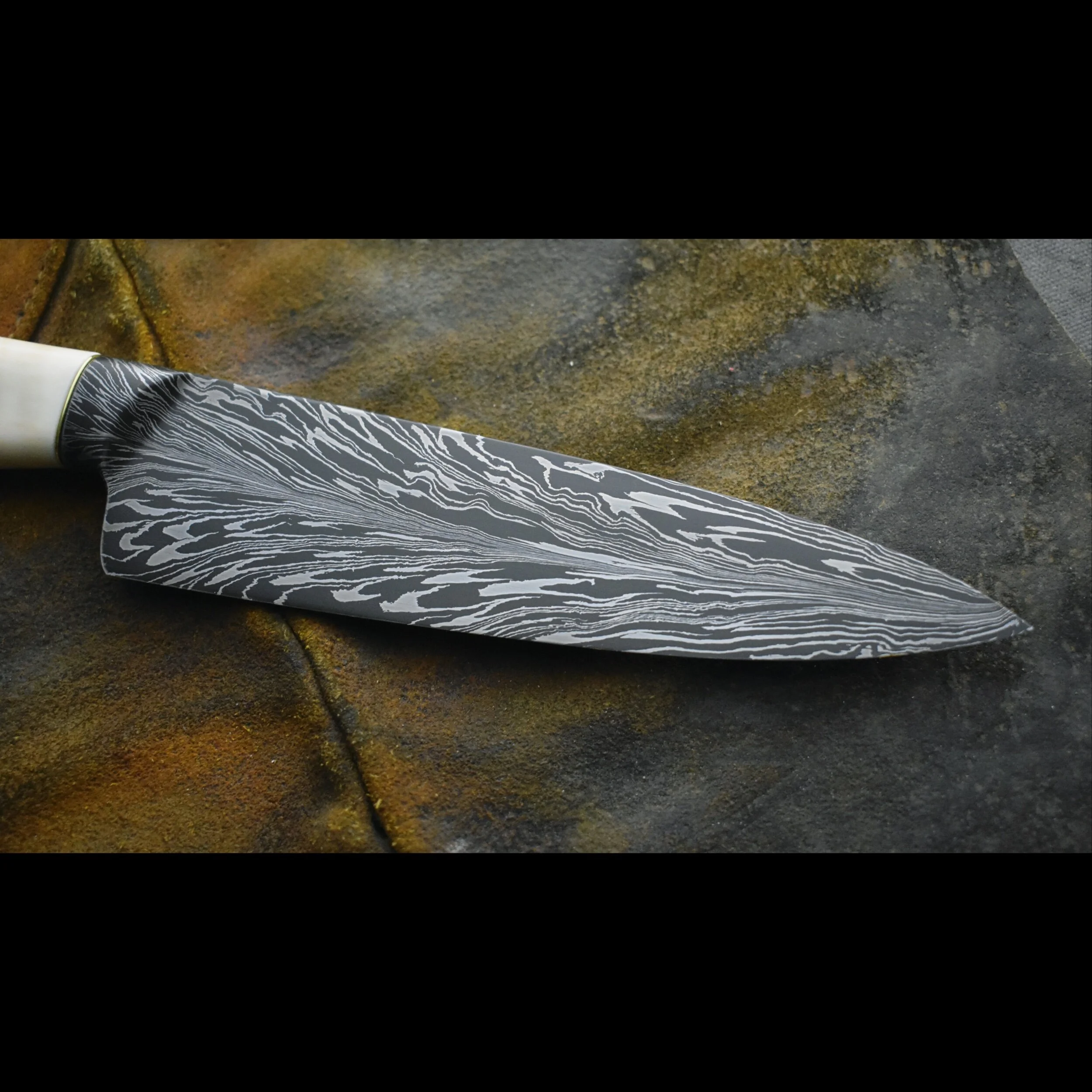 3E341015-3252-4D64-A13E-50B9082A4602