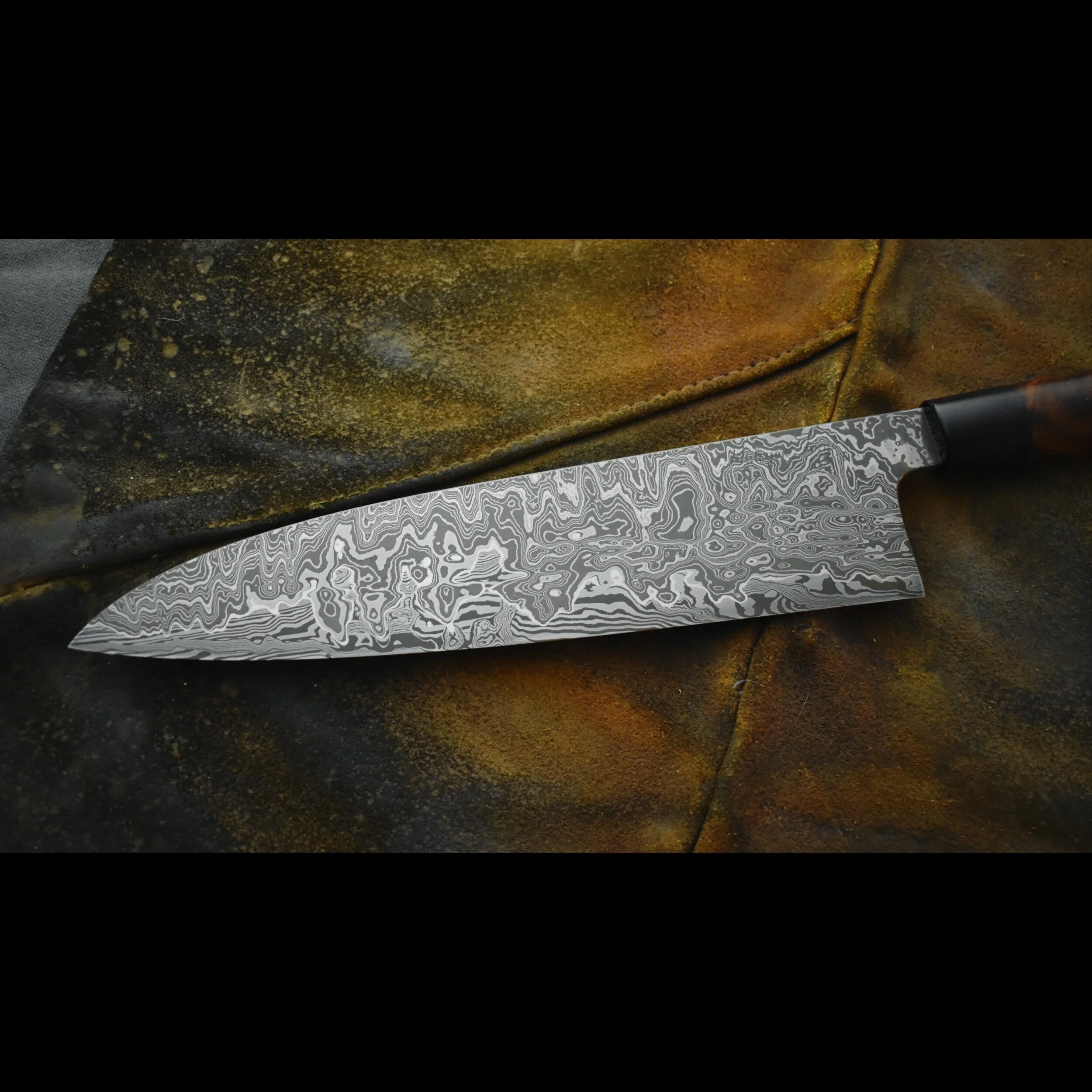 FE043B51-01A2-4D7D-968B-0D88AEC0C6E5