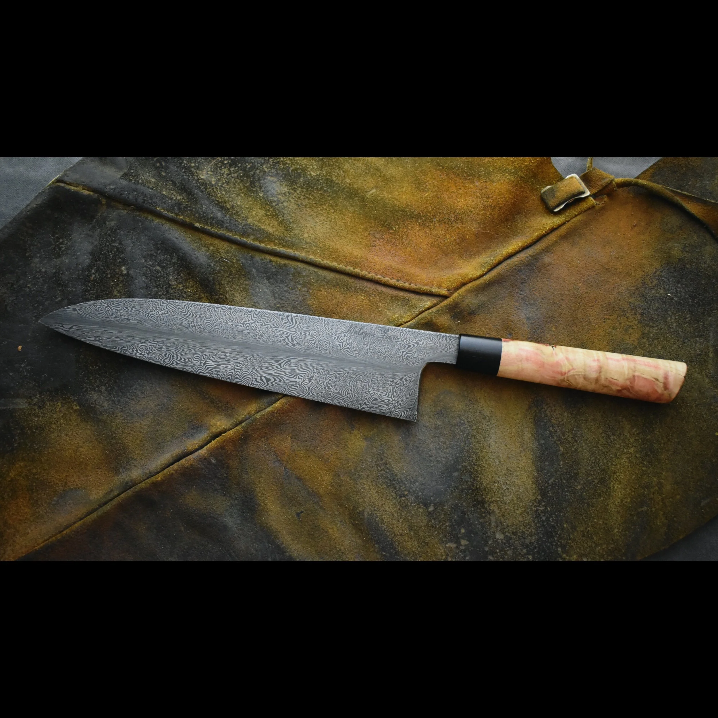 43CEC2D9-6345-4418-B378-C08E2BAA3327