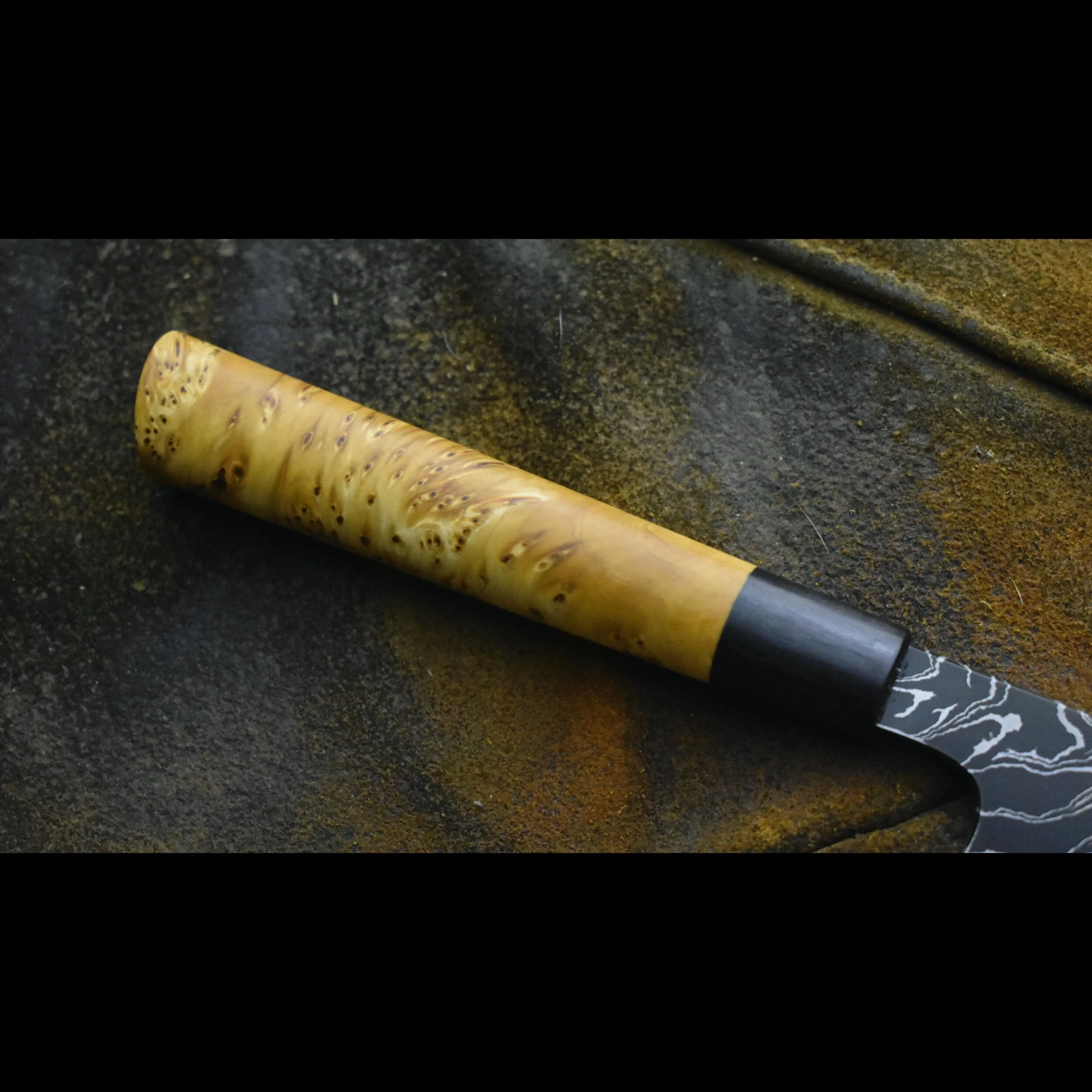 A4295D4B-F934-467B-A81C-5994CFFDE2BD