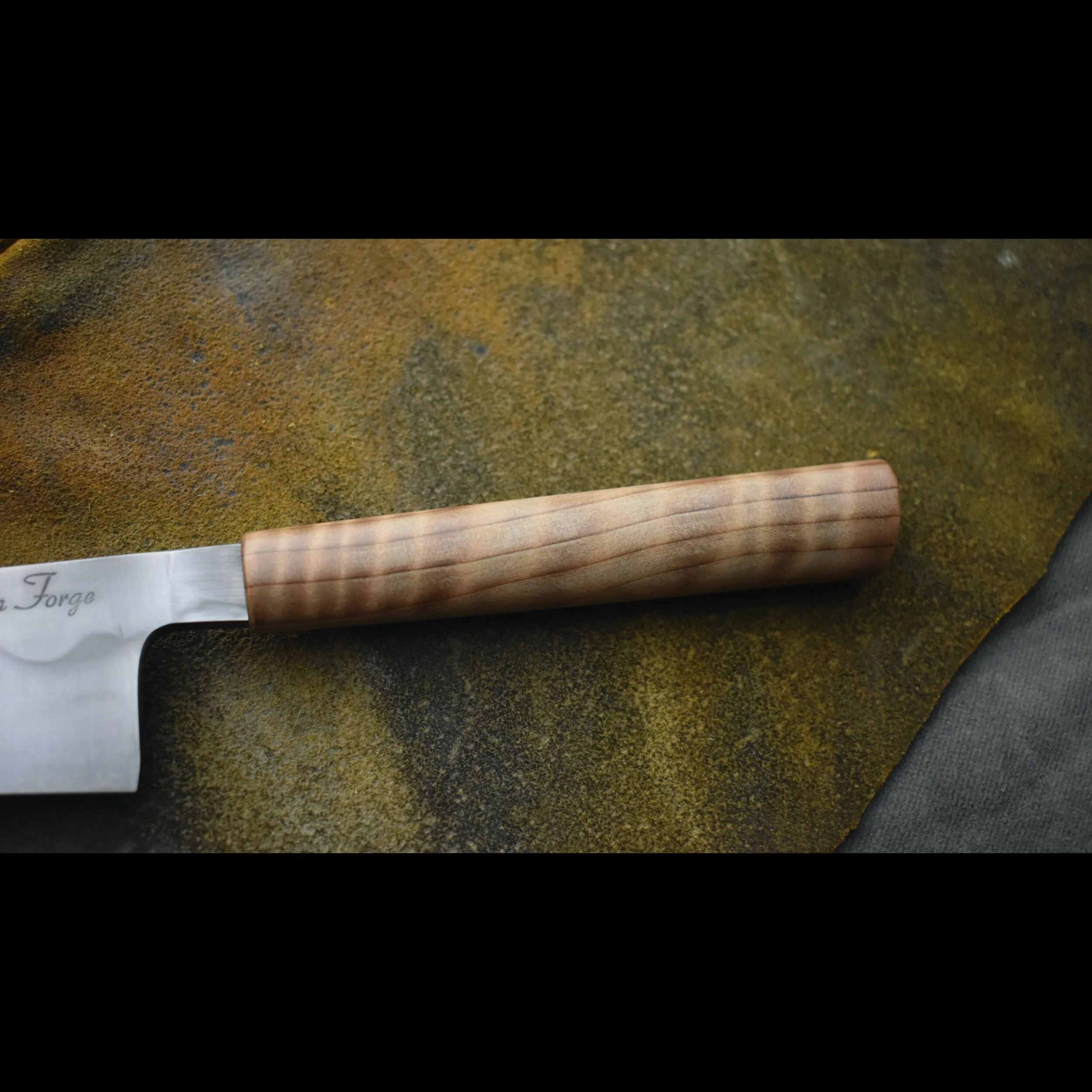 9476DEC9-3800-438D-892B-A5144E8BFDC6