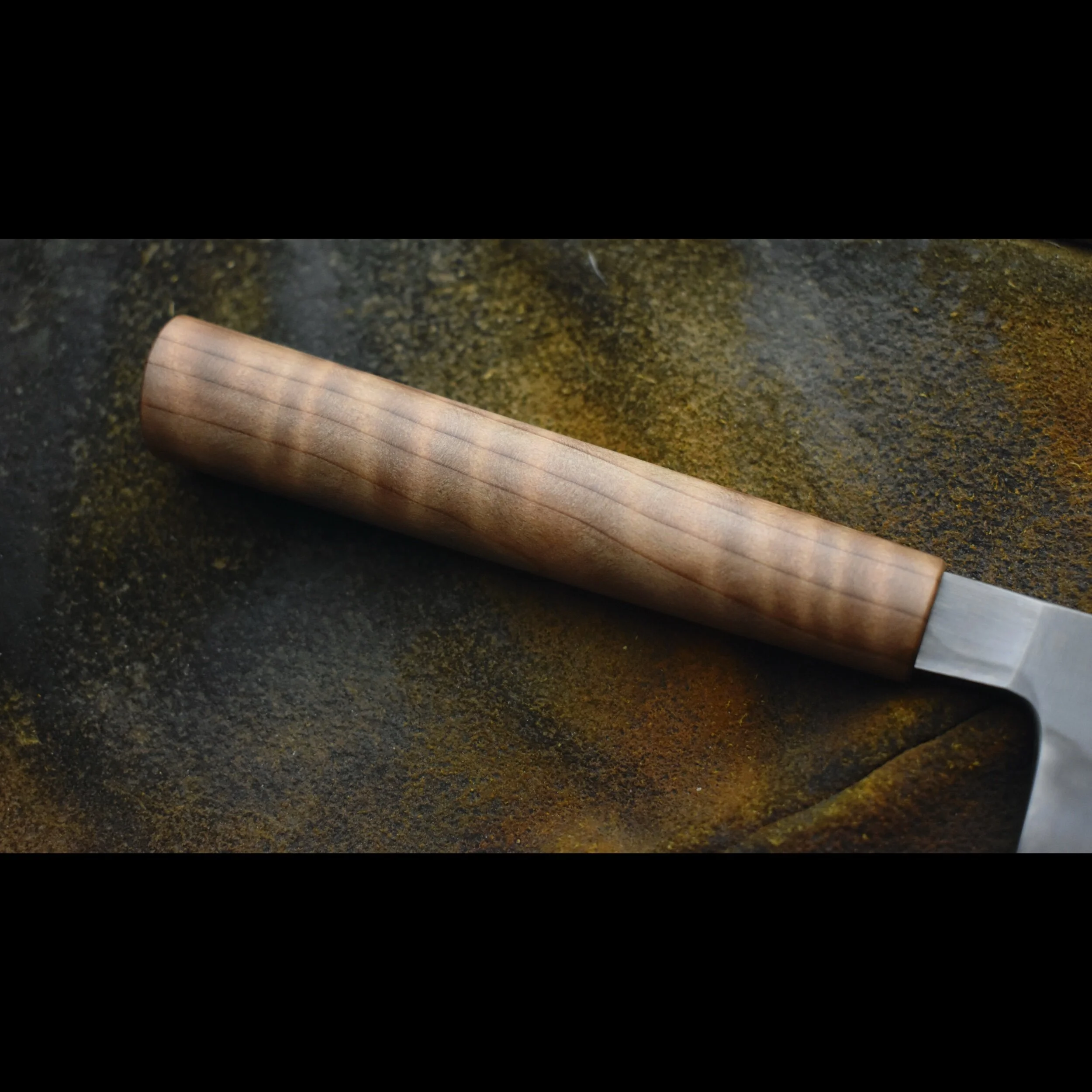 EEF61B01-FFF8-416E-9A4B-4EA3DC304170