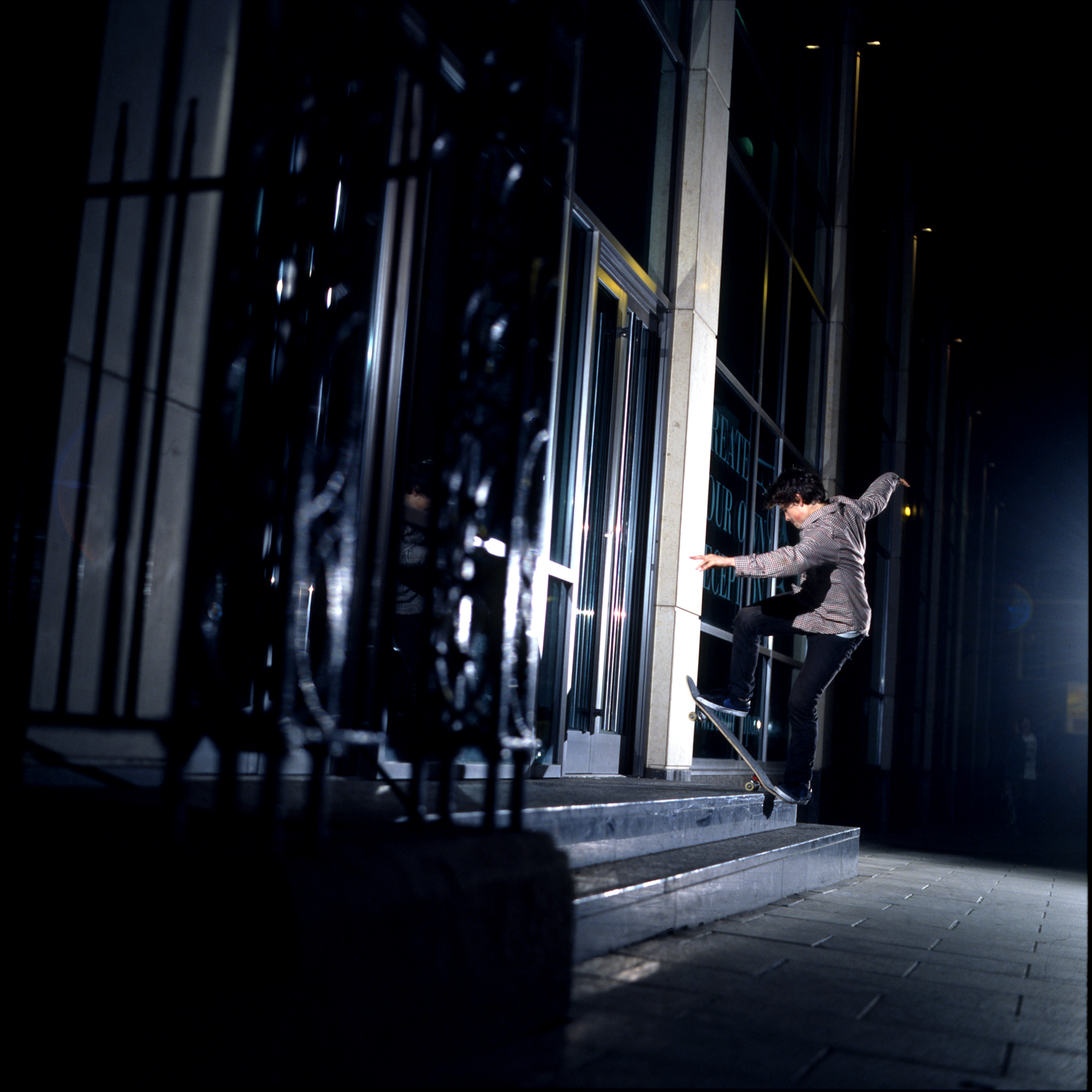 Vaughan Jones - frontside bluntslide