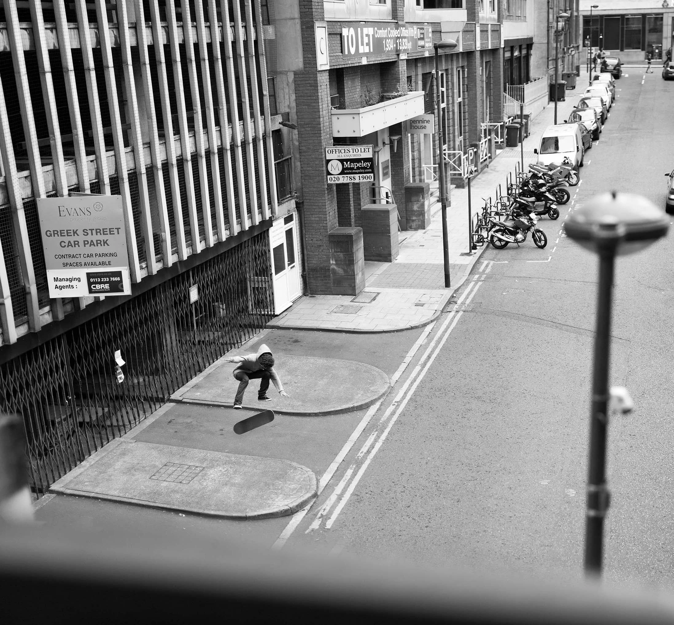 Nick Remon - ollie, 360 flip