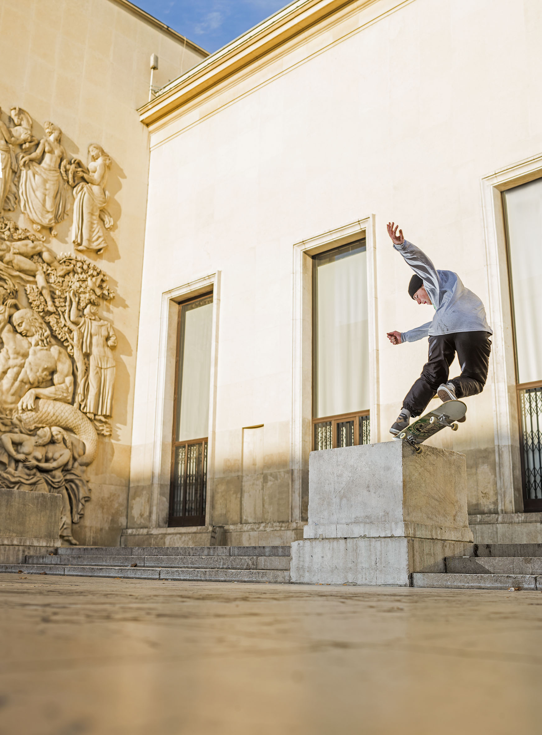 Mike Arnold - spanish grind