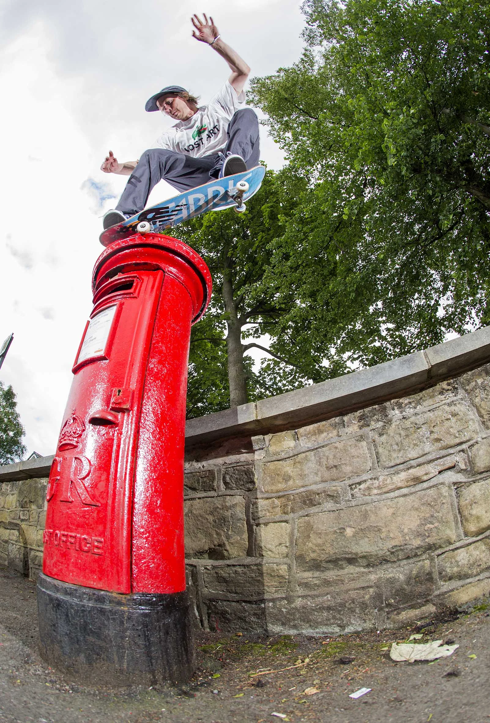 Mark Baines - postbox nosegrind
